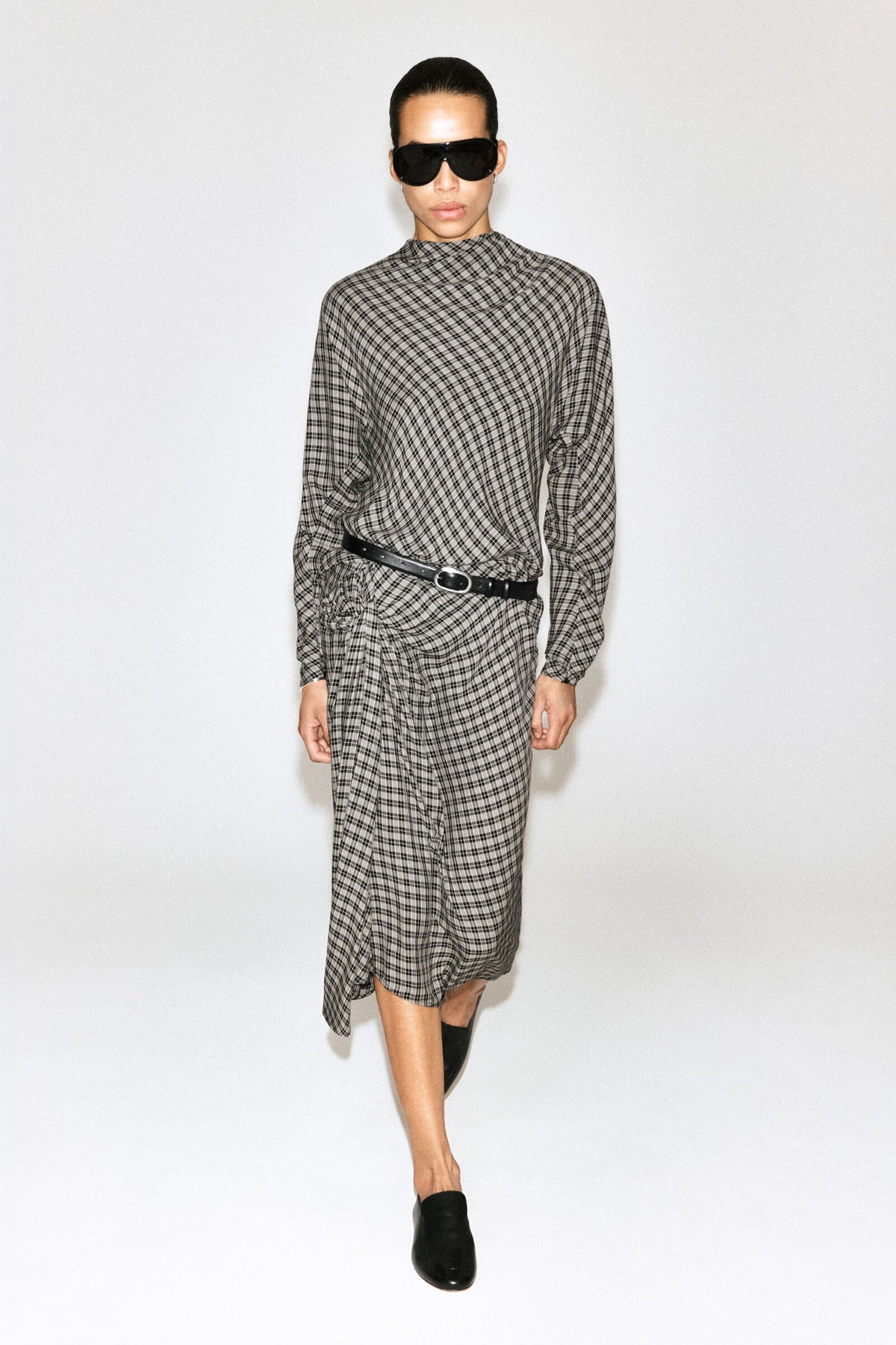 BLUSA CUADROS DRAPEADA - GRIS / A CUADROS