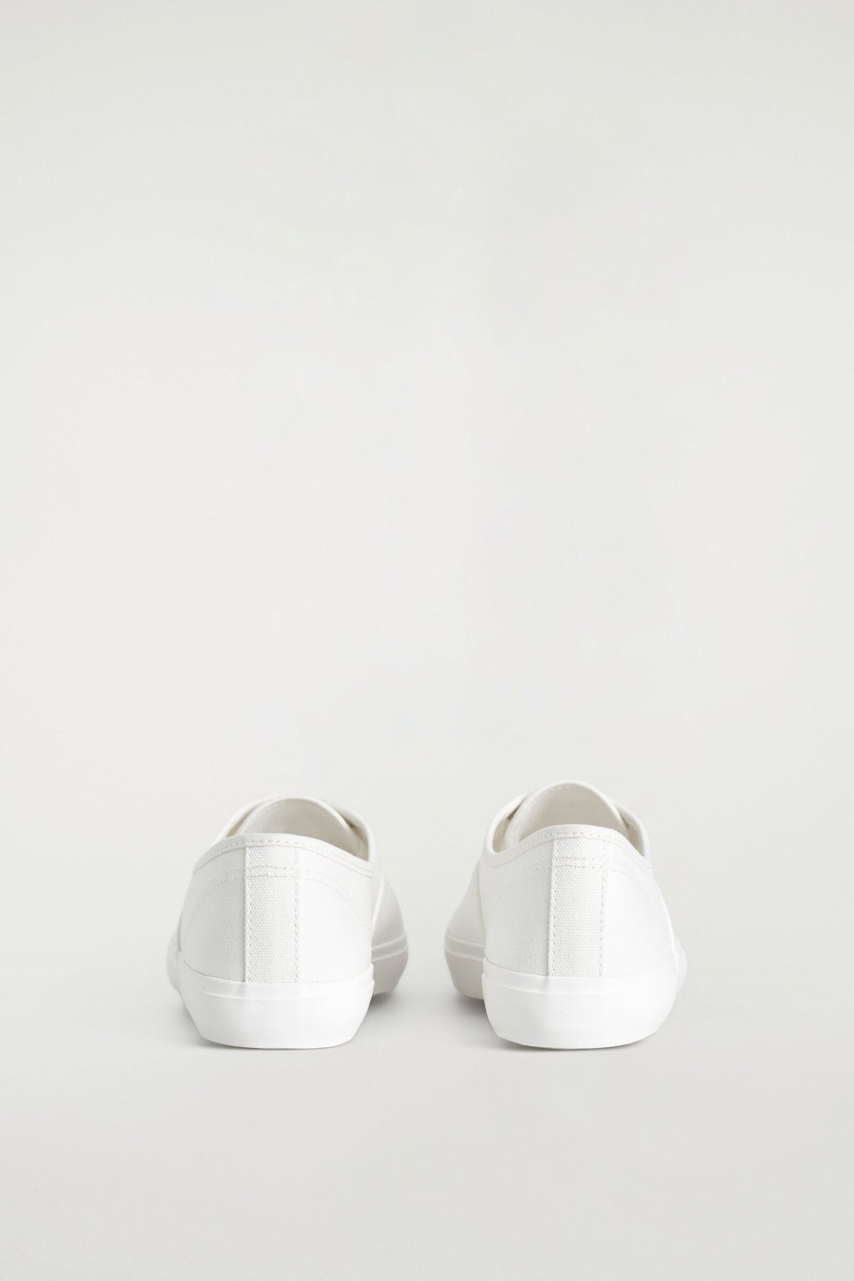 ZAPATILLAS DE LONA - BLANCO | DescriptiveDetail