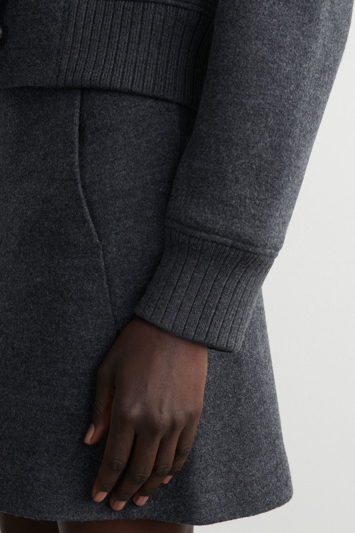 FALDA MINI DE LANA MERINO HERVIDA - GRIS - StillMedia/Lookbook