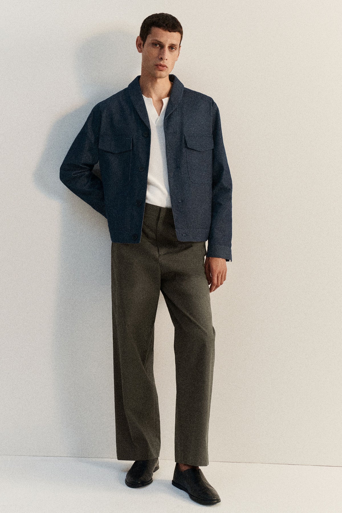 CHINOS DE ALGODÓN DE CORTE RELAJADO Y PIERNA ANCHA - MARRÓN OSCURO