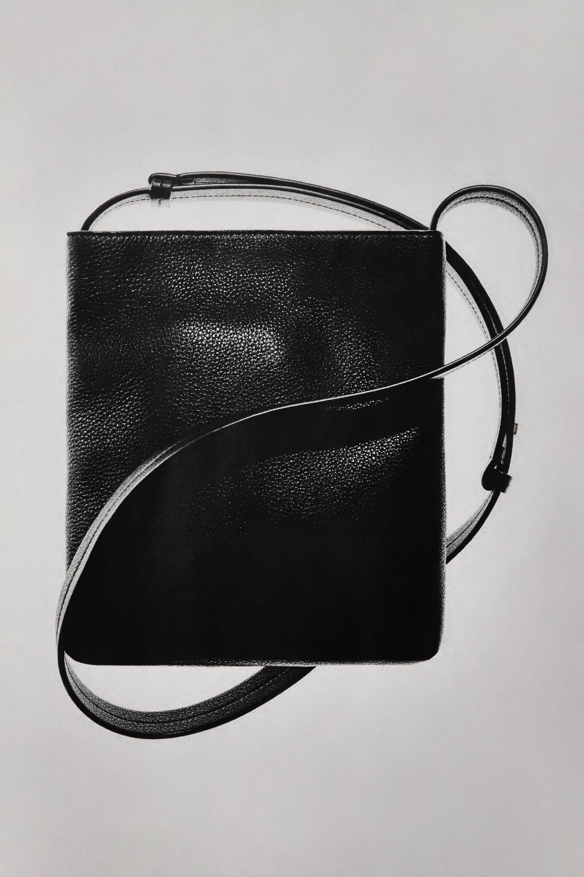 BOLSO DE HOMBRO URBANO - PIEL GRANEADA - NEGRO | Lookbook