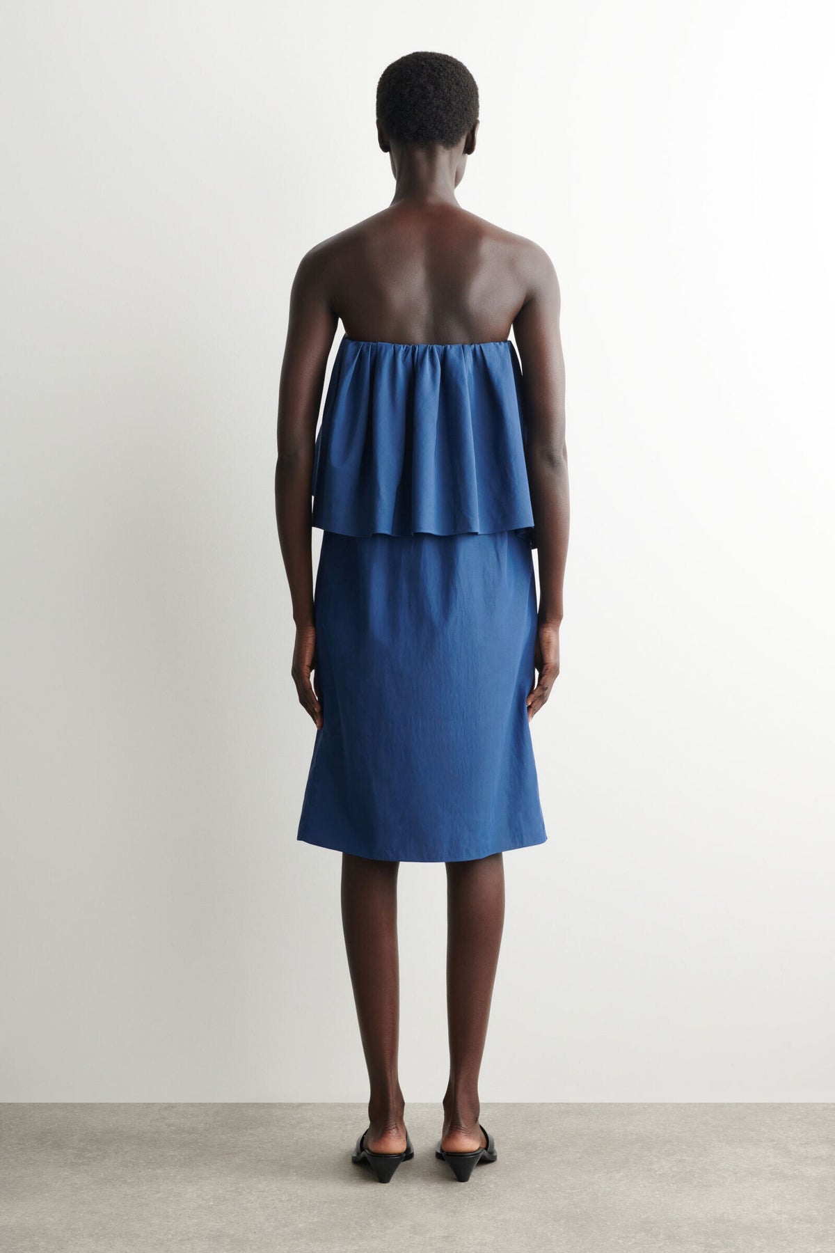 VESTIDO MIDI CON BANDEAU EN CAPAS - TINTA - StillMedia/Lookbook