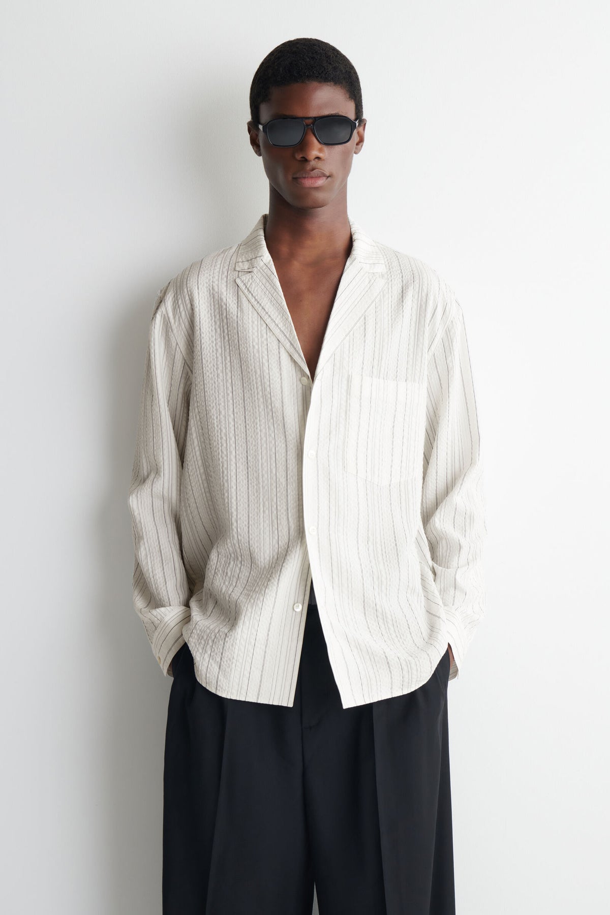 CAMISA CON CUELLO CAMP Y RAYAS - BLANCO