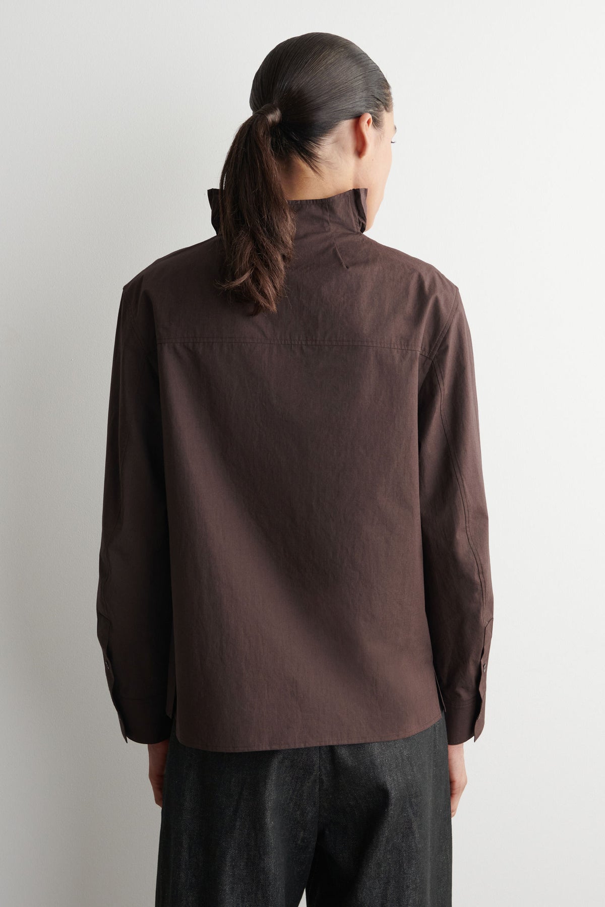 BLUSA DE ALGODÓN CON PLIEGUES - MARRÓN - StillMedia/Lookbook