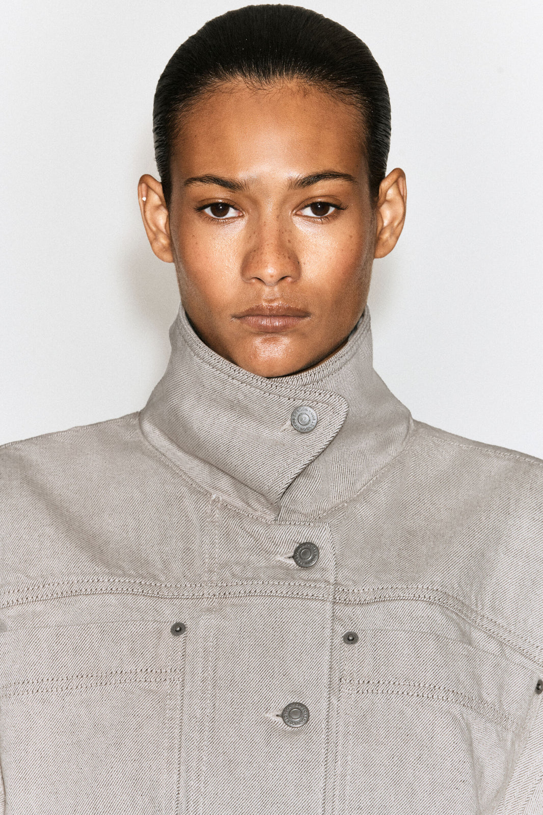 CHAQUETA DE MEZCLILLA - BEIGE