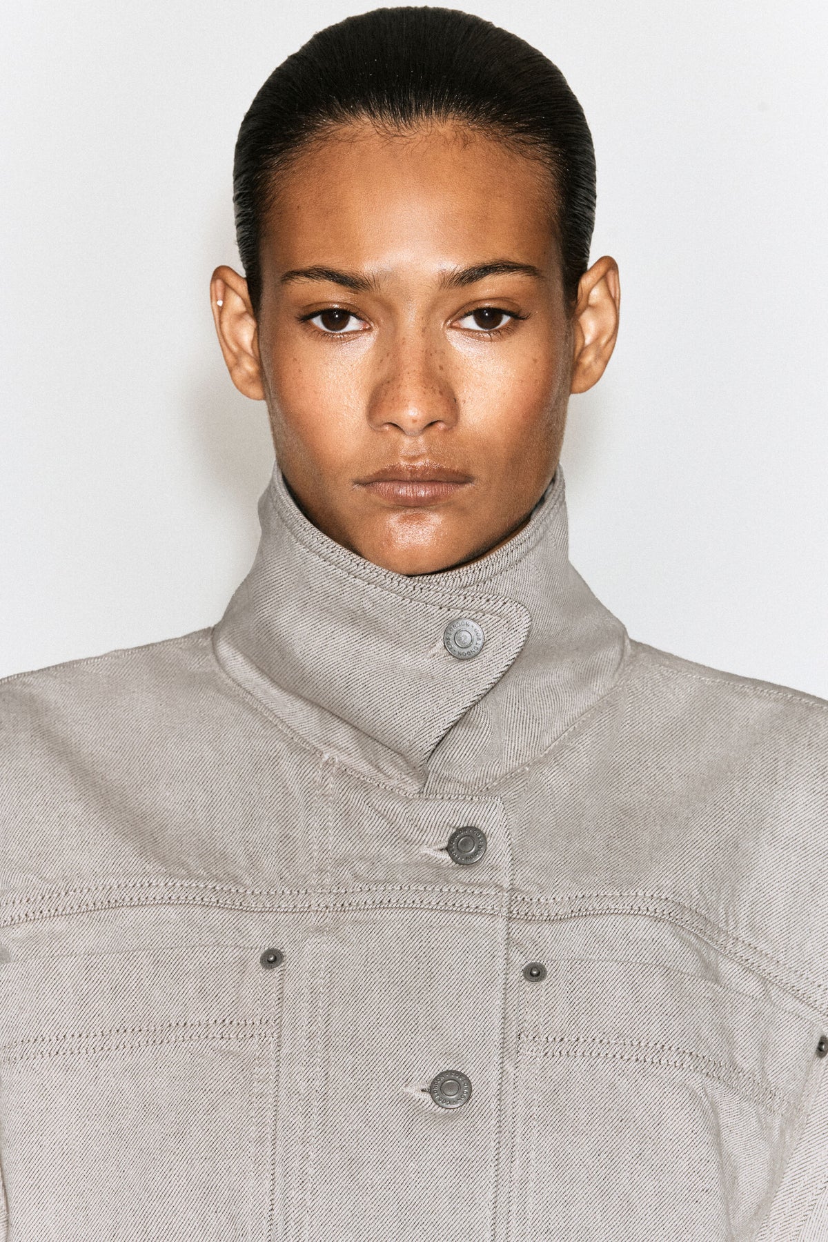 CHAQUETA DE MEZCLILLA - BEIGE