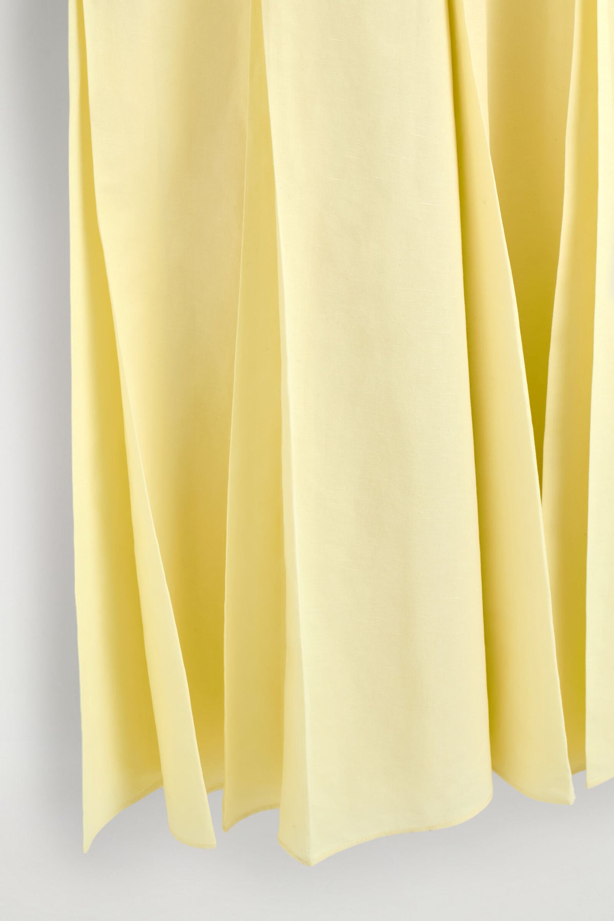 VESTIDO MAXI DE ALGODÓN Y LINO PLISADO - AMARILLO | DescriptiveDetail