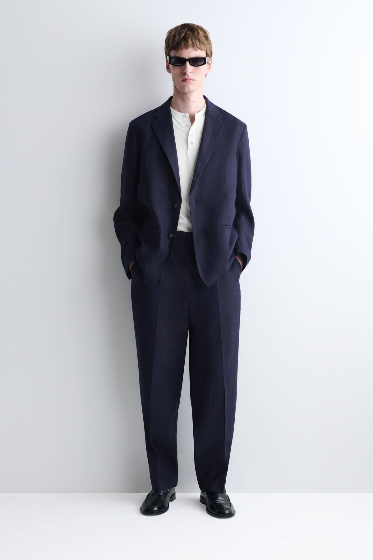 PANTALONES RELAJADOS DE LINO - MARINO - StillMedia/Lookbook