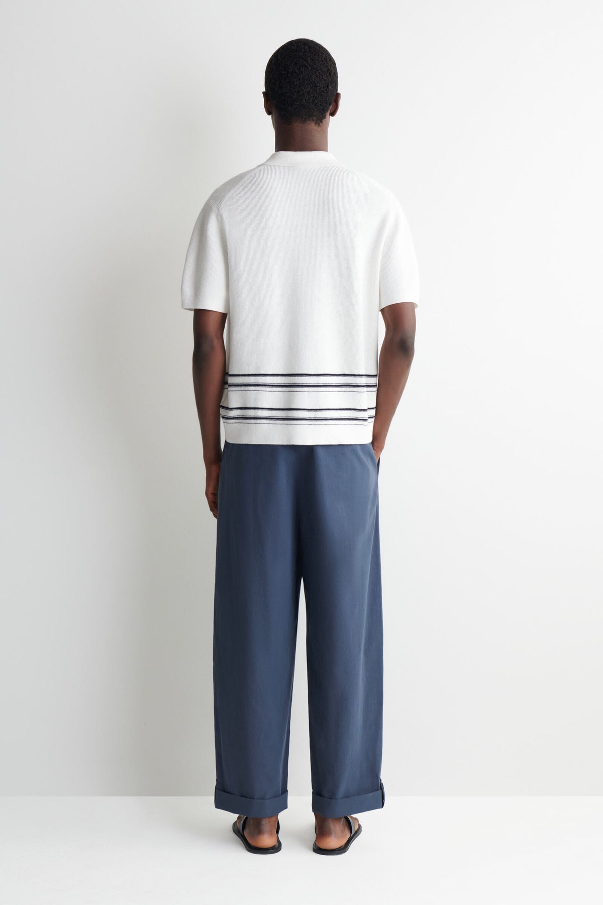 PANTALONES RELAXED-FIT DE PIERNA RECTA CON DOBLADILLO - AZUL MARINO