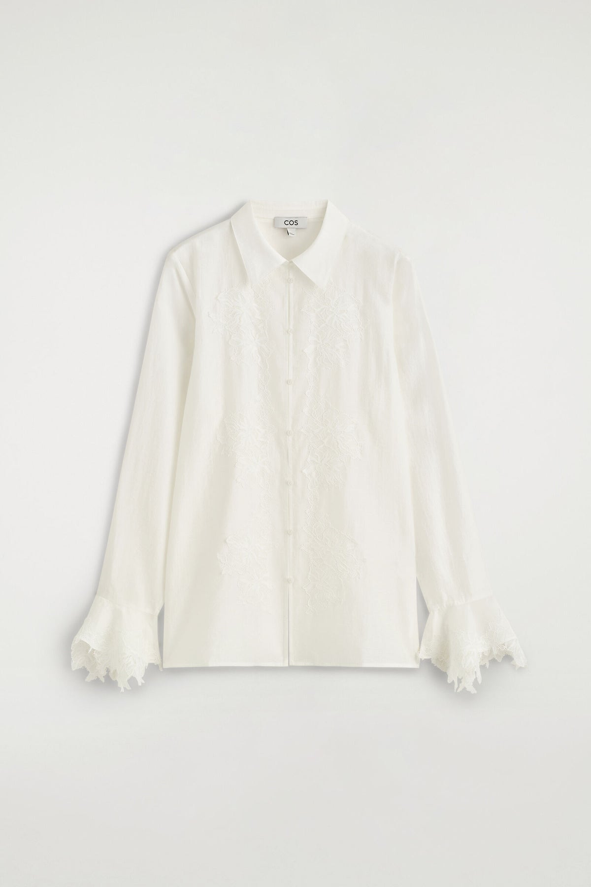 CAMISA FLUIDA CON DETALLE DE ENCAJE - MARFIL | DescriptiveStillLife