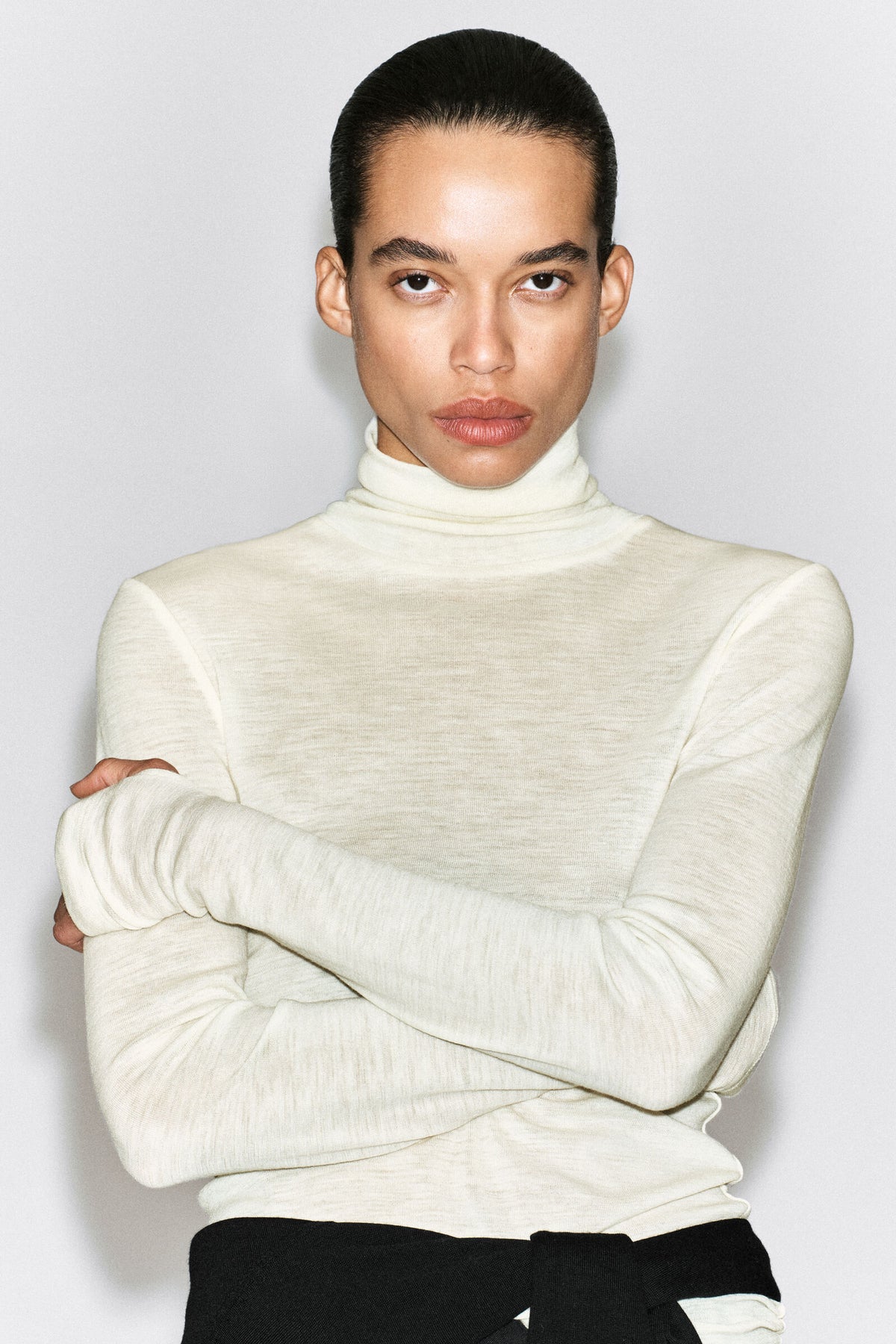 TOP DE CUELLO ALTO DE LANA MERINO - CREMA