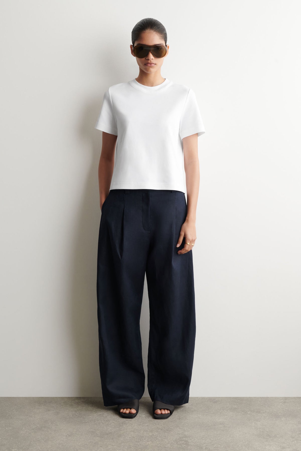 CAMISETA DE CORTE LIMPIO - BLANCO