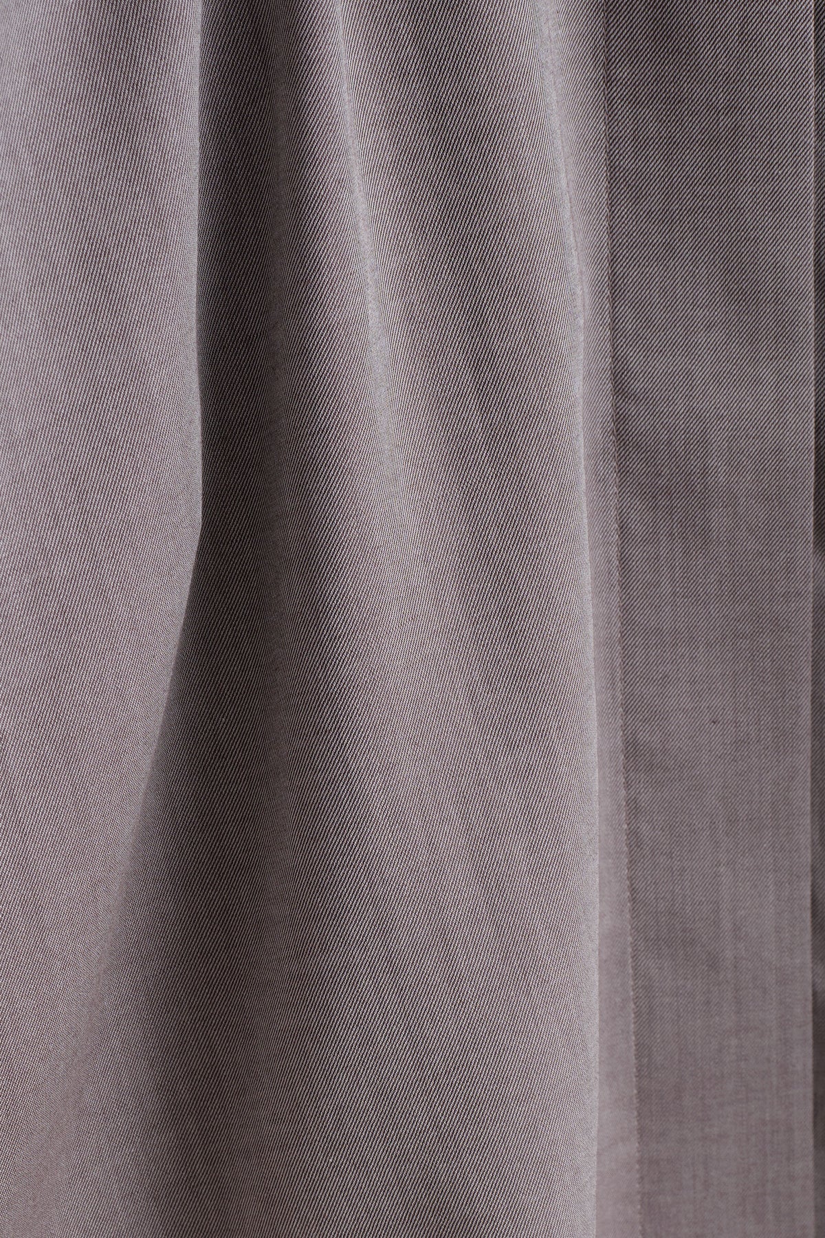 CAMISA DE LYOCELL-ALGODÓN CON CUELLO DE EMBUDO - LILA | DescriptiveDetail