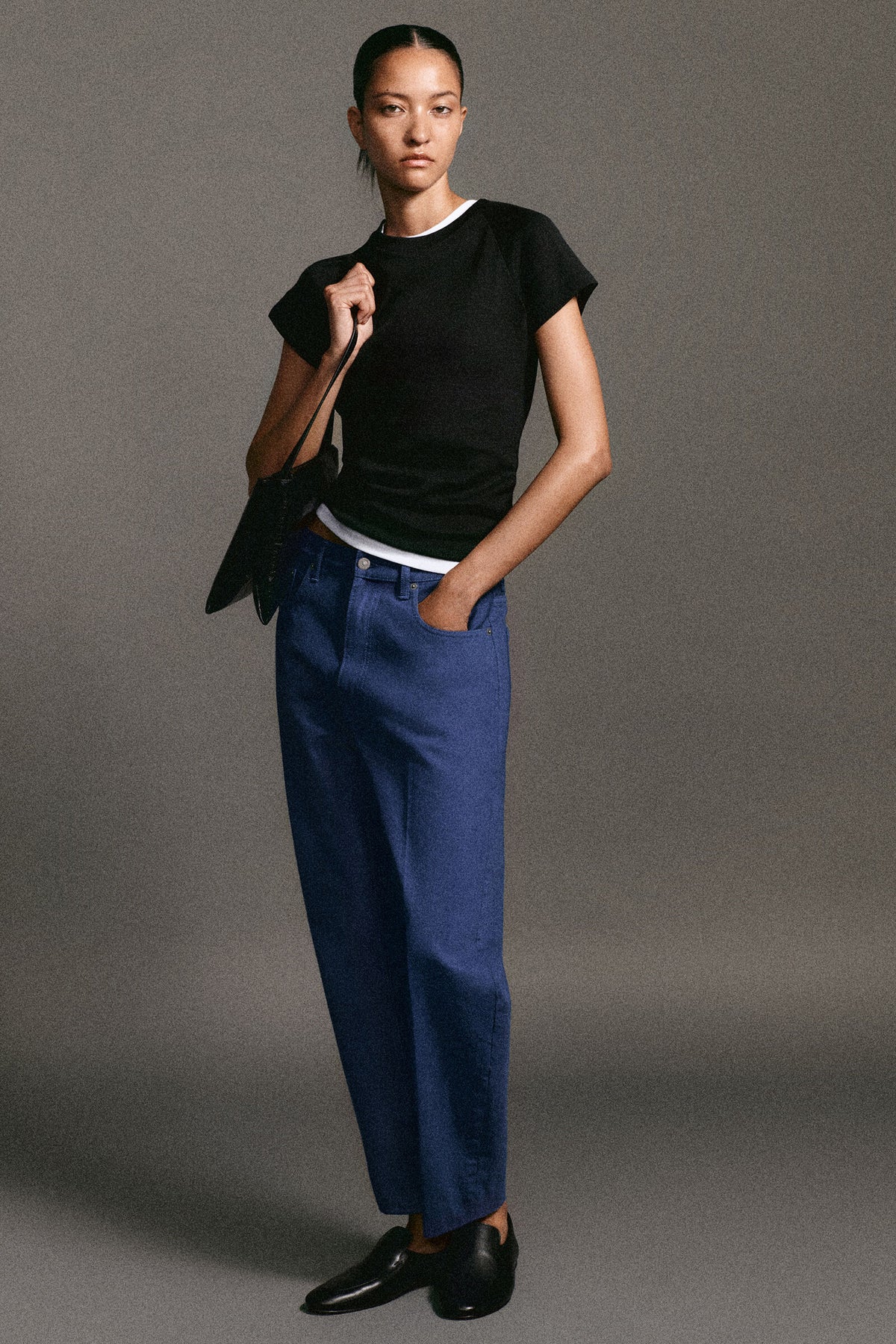 CAMISETA RAGLÁN DE ALGODÓN AJUSTADA - NEGRO | Lookbook