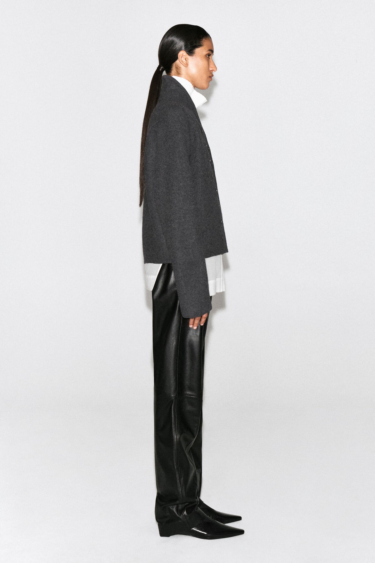 SACO DE UNIFORME DE LANA FIELTRADA - CARBÓN