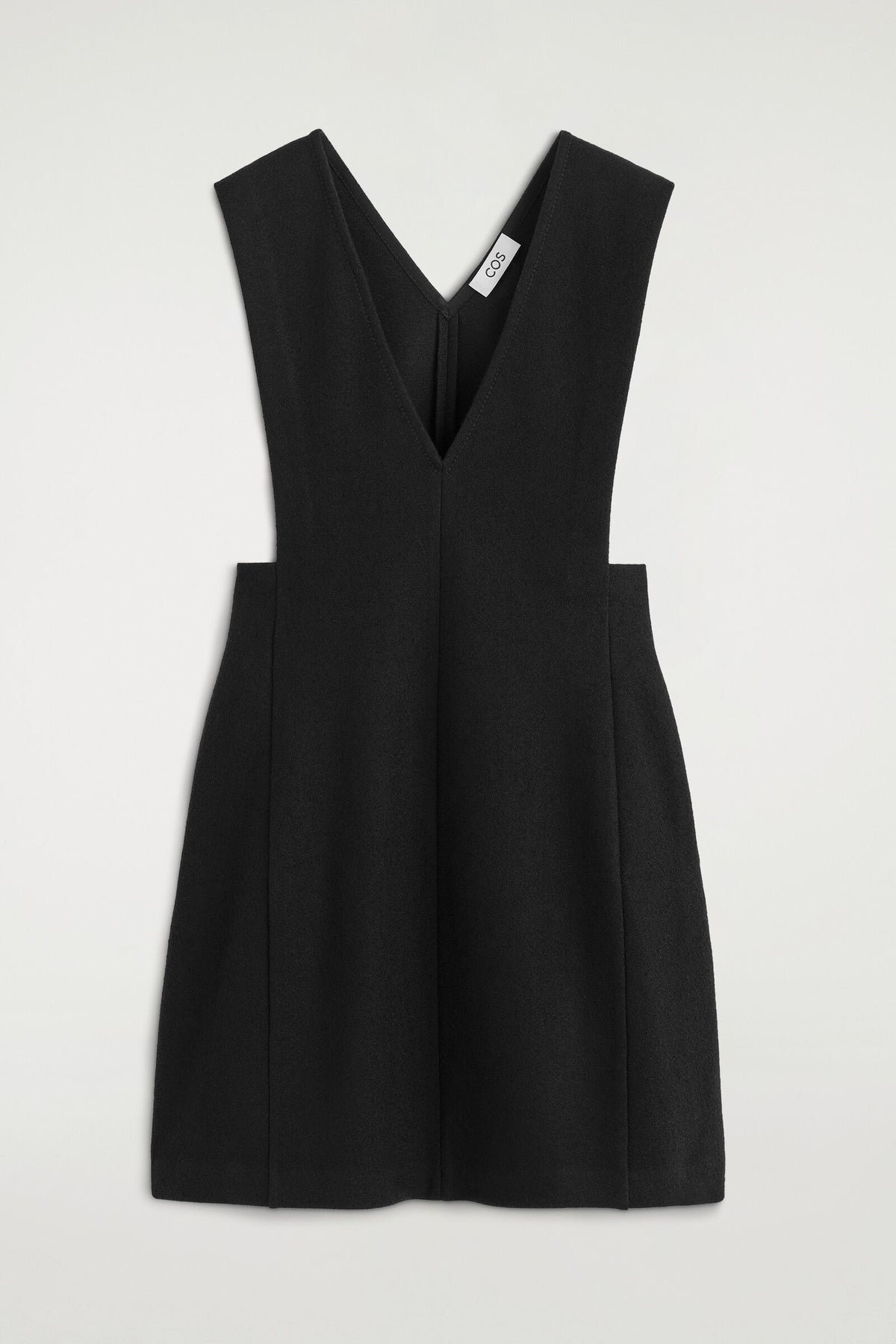 VESTIDO MINI EN MEZCLA DE LANA FIELTRADA - NEGRO | DescriptiveStillLife