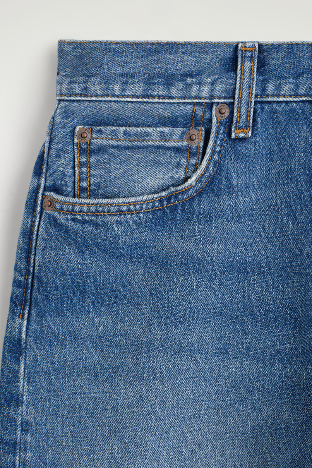 JEANS SLIM-LEG DE TUBERÍA  - AZUL | DescriptiveDetail