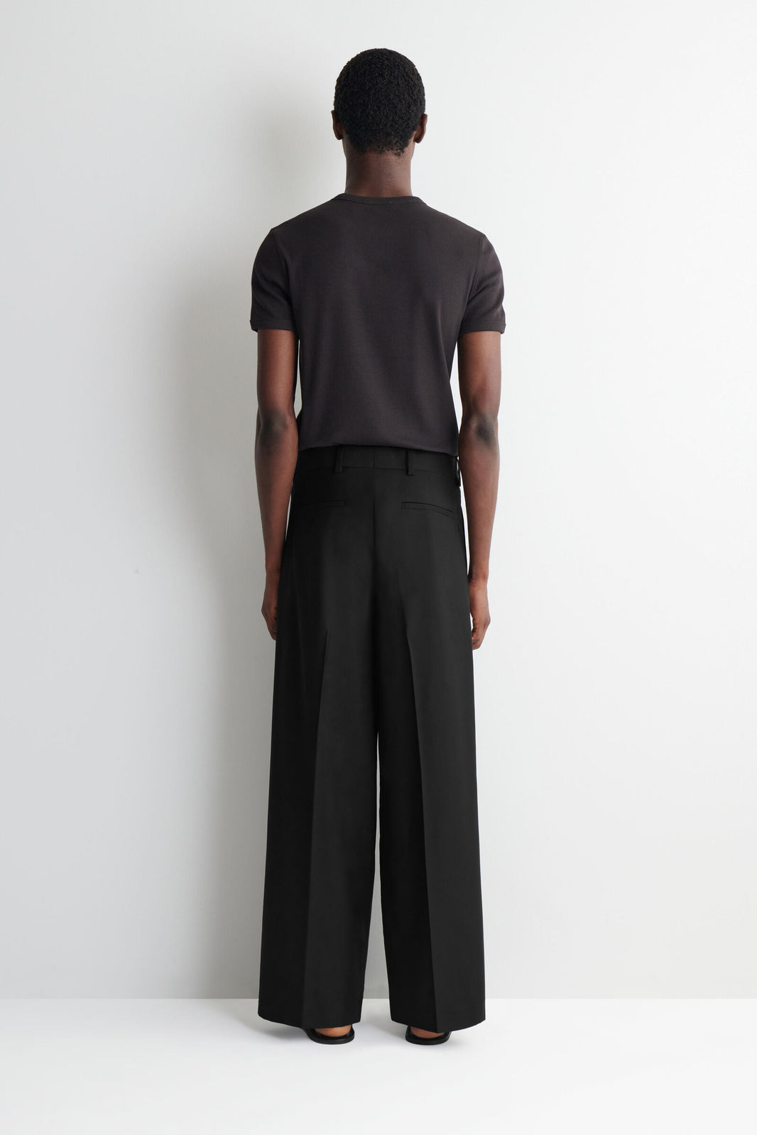 PANTALONES ANCHOS DE PLIEGUES - NEGRO