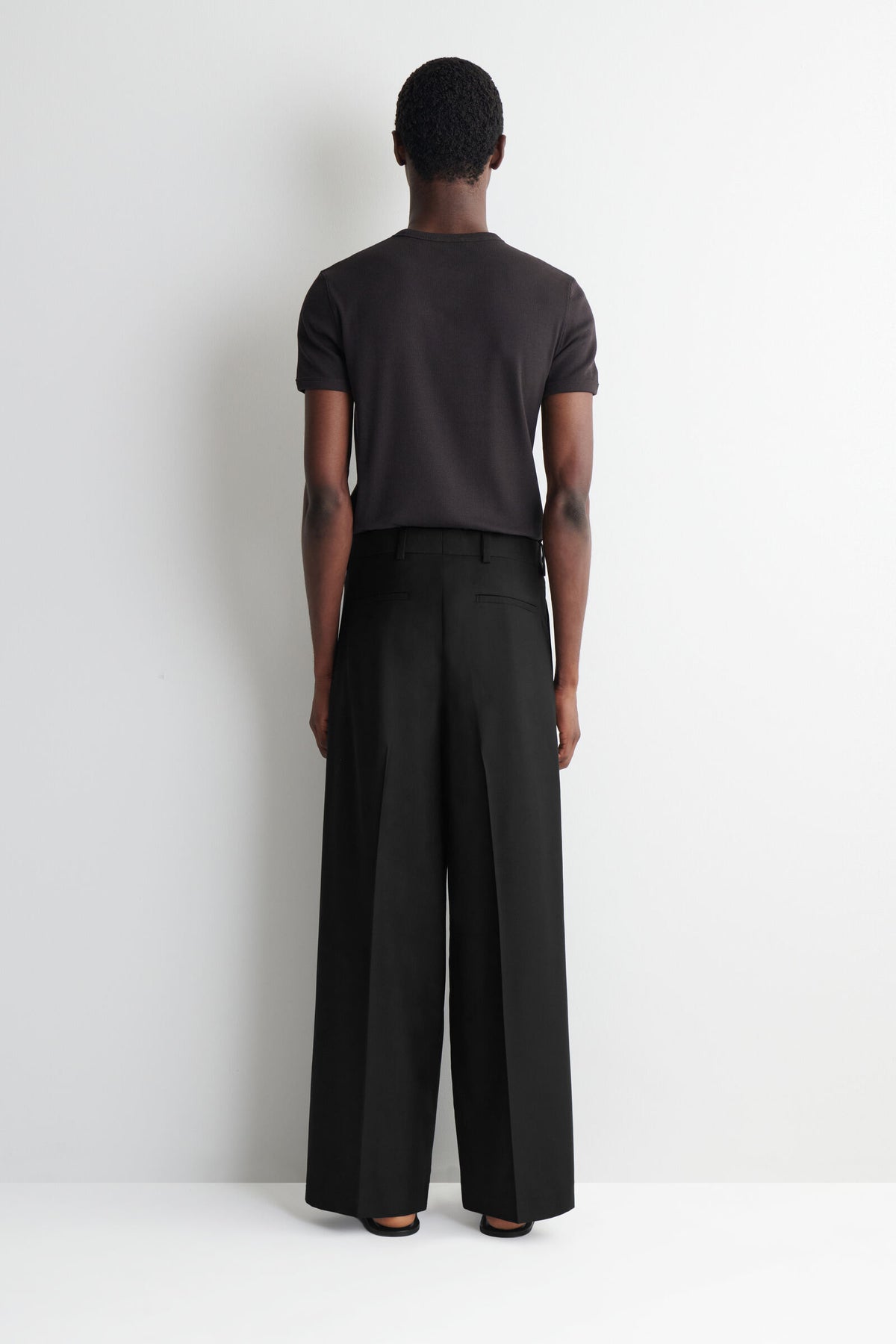 PANTALONES ANCHOS DE PLIEGUES - NEGRO