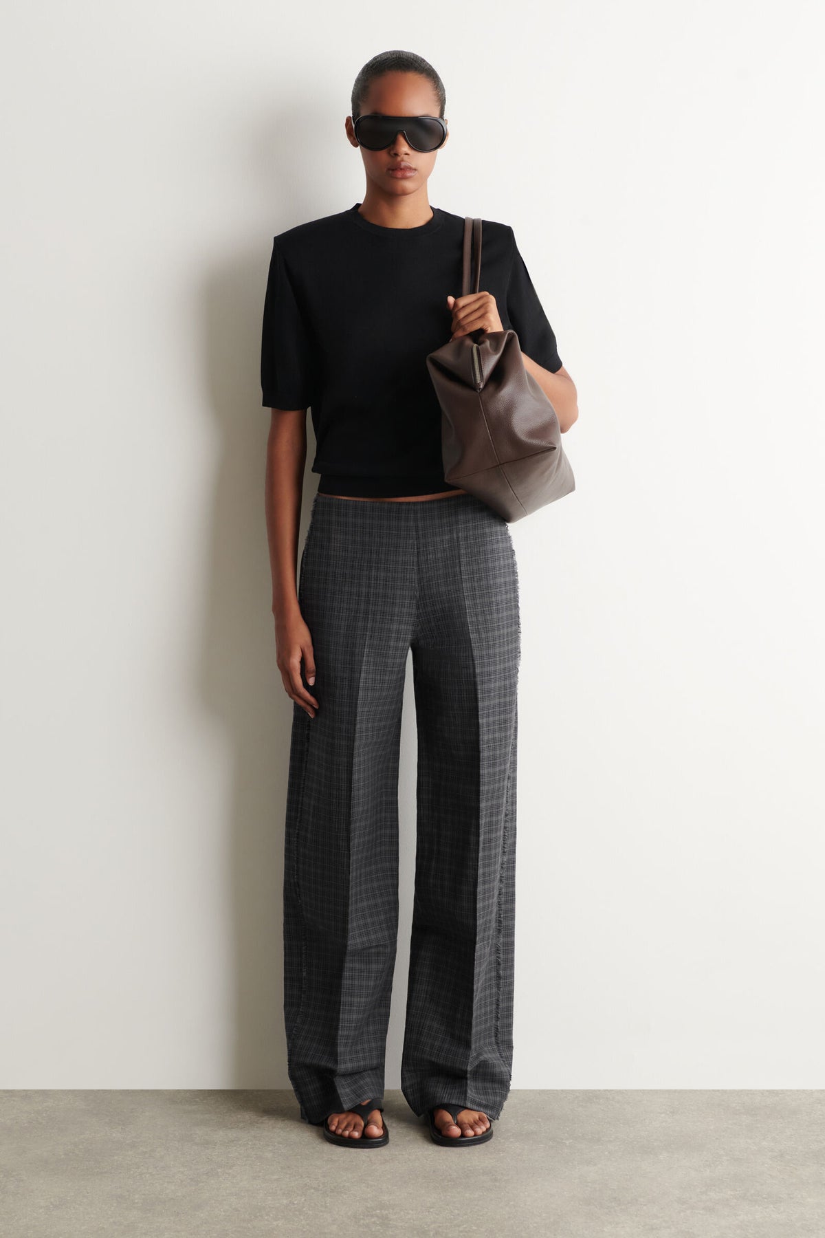 PANTALONES DE LINO Y ALGODÓN A CUADROS CON FLECOS - GRIS / MARRÓN / A CUADROS