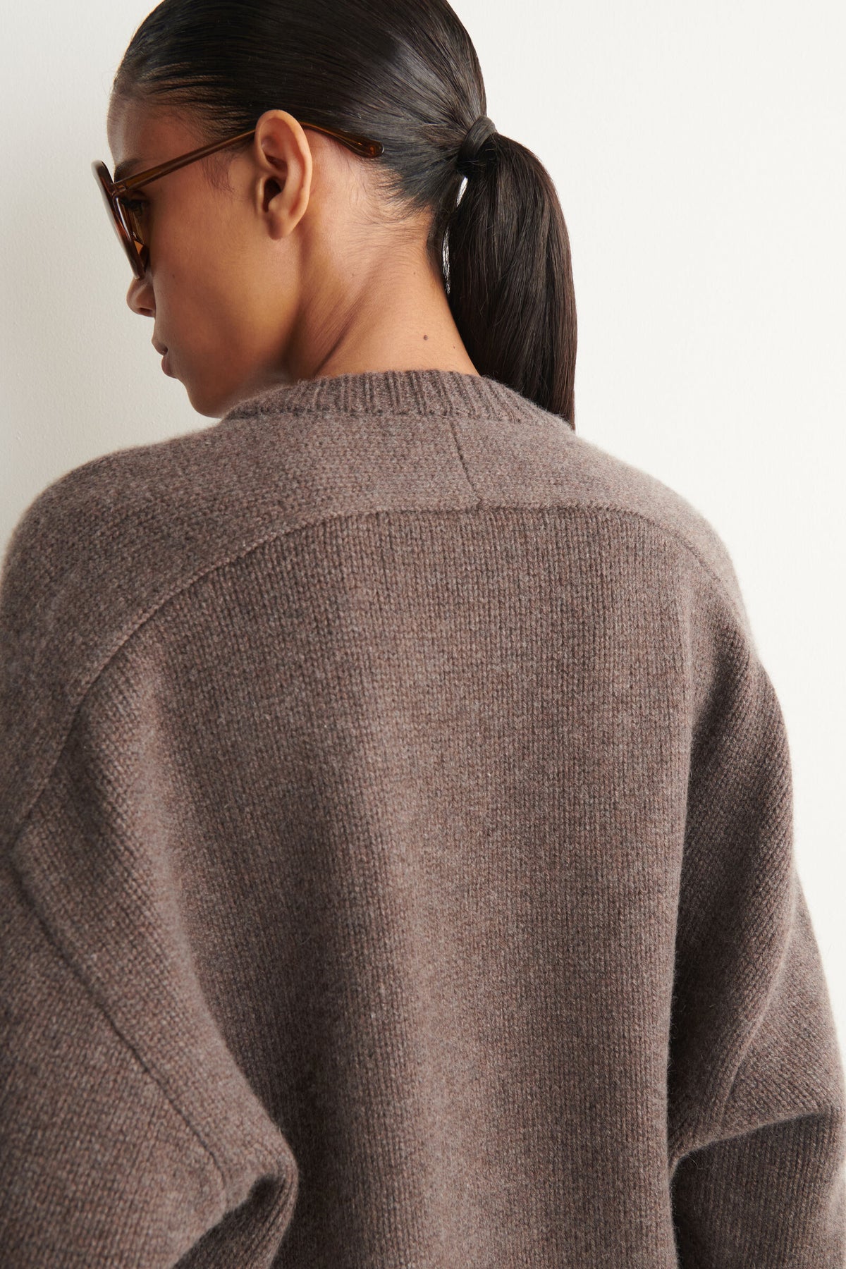 SWEATER DE CASHMERE DE CUELLO REDONDEADO - MARRÓN MEZCLADO