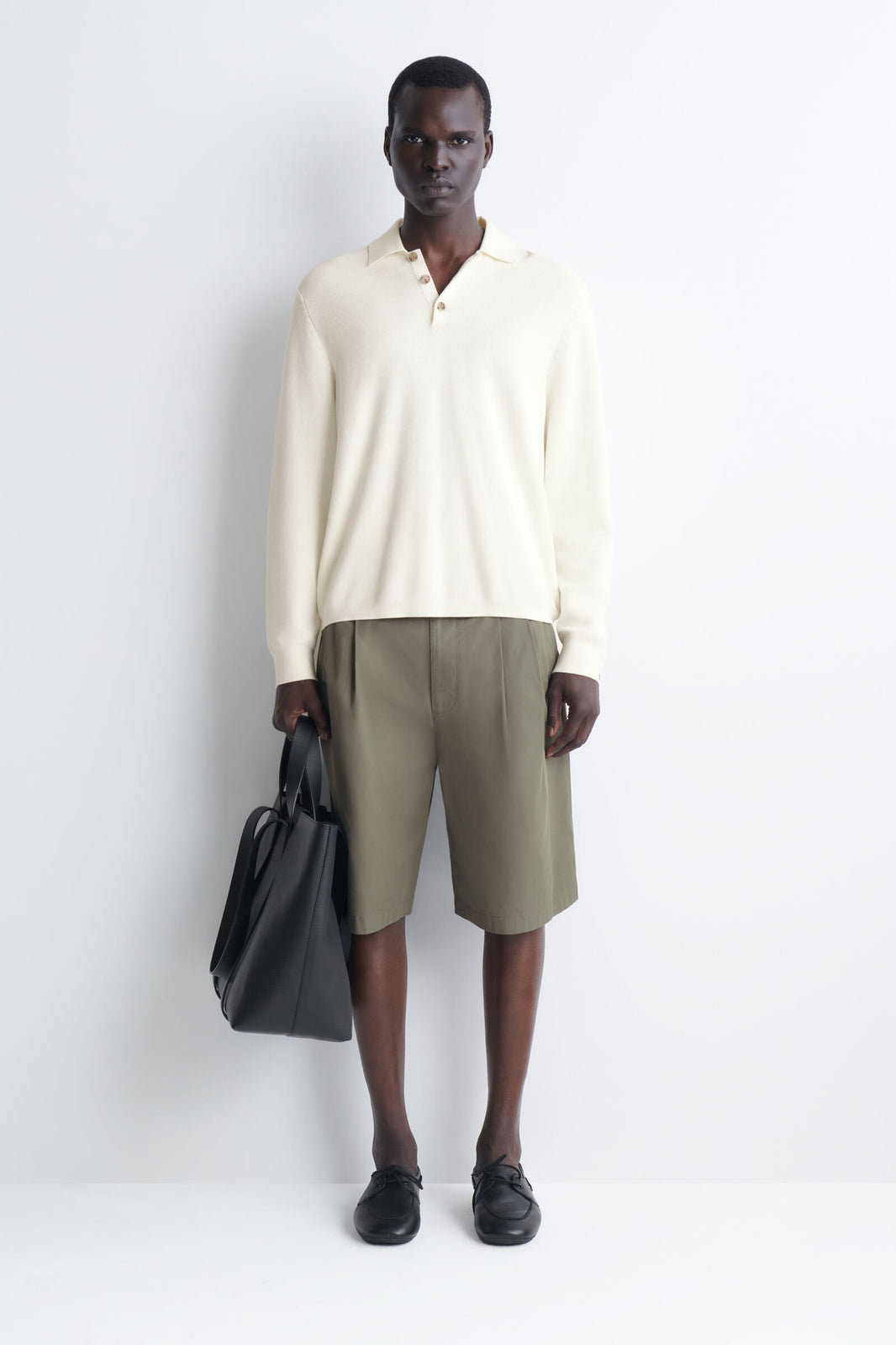 SHORTS DE ALGODÓN CON PLIEGUES - KAKI