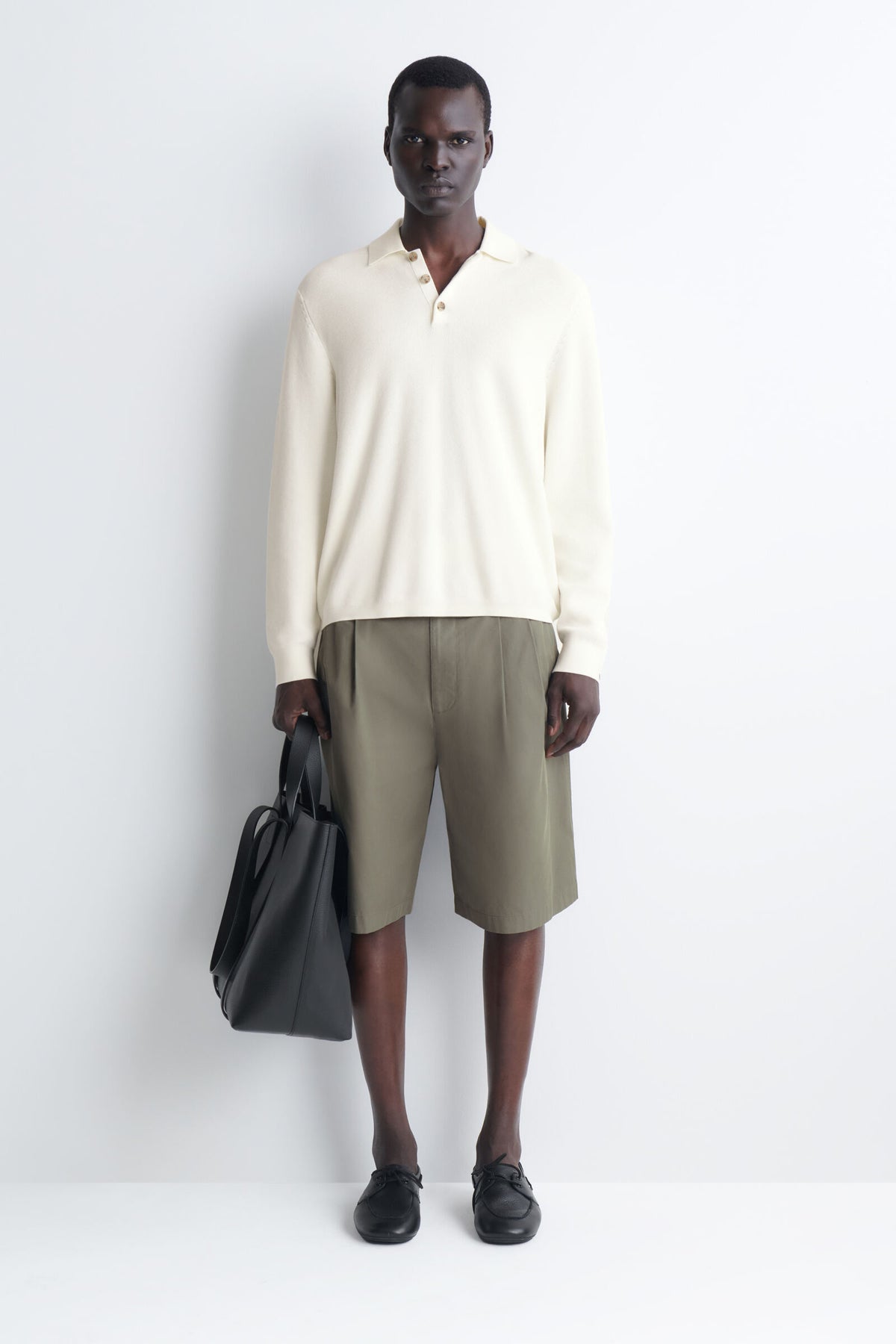 SHORTS DE ALGODÓN CON PLIEGUES - KAKI