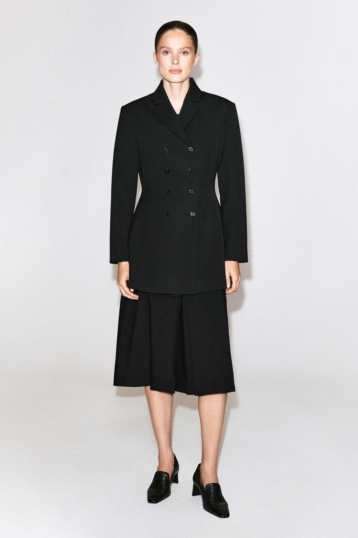 FALDA MIDI DE LANA CON PLIEGUES - NEGRO