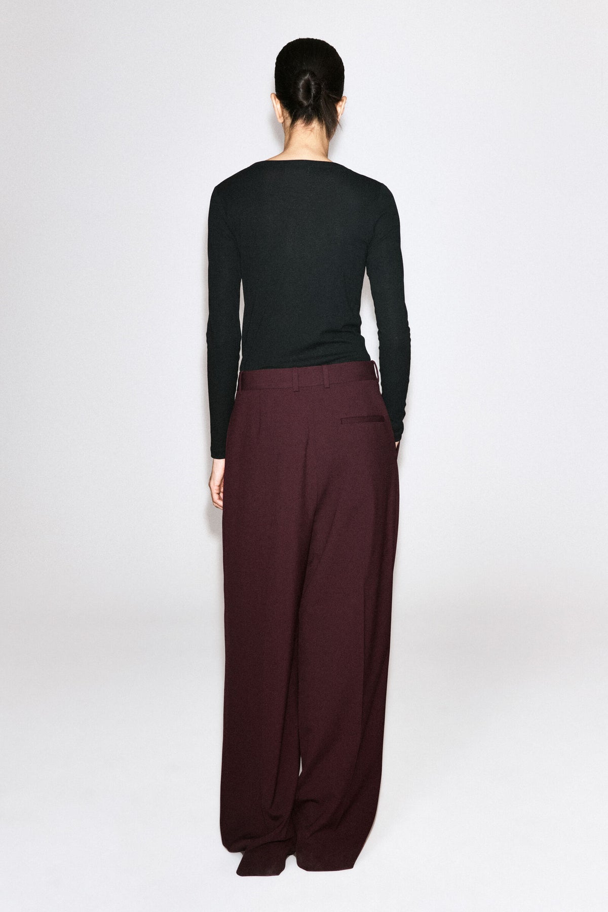 PANTALONES DE TAILLE RELAJADO - MARRÓN OSCURO