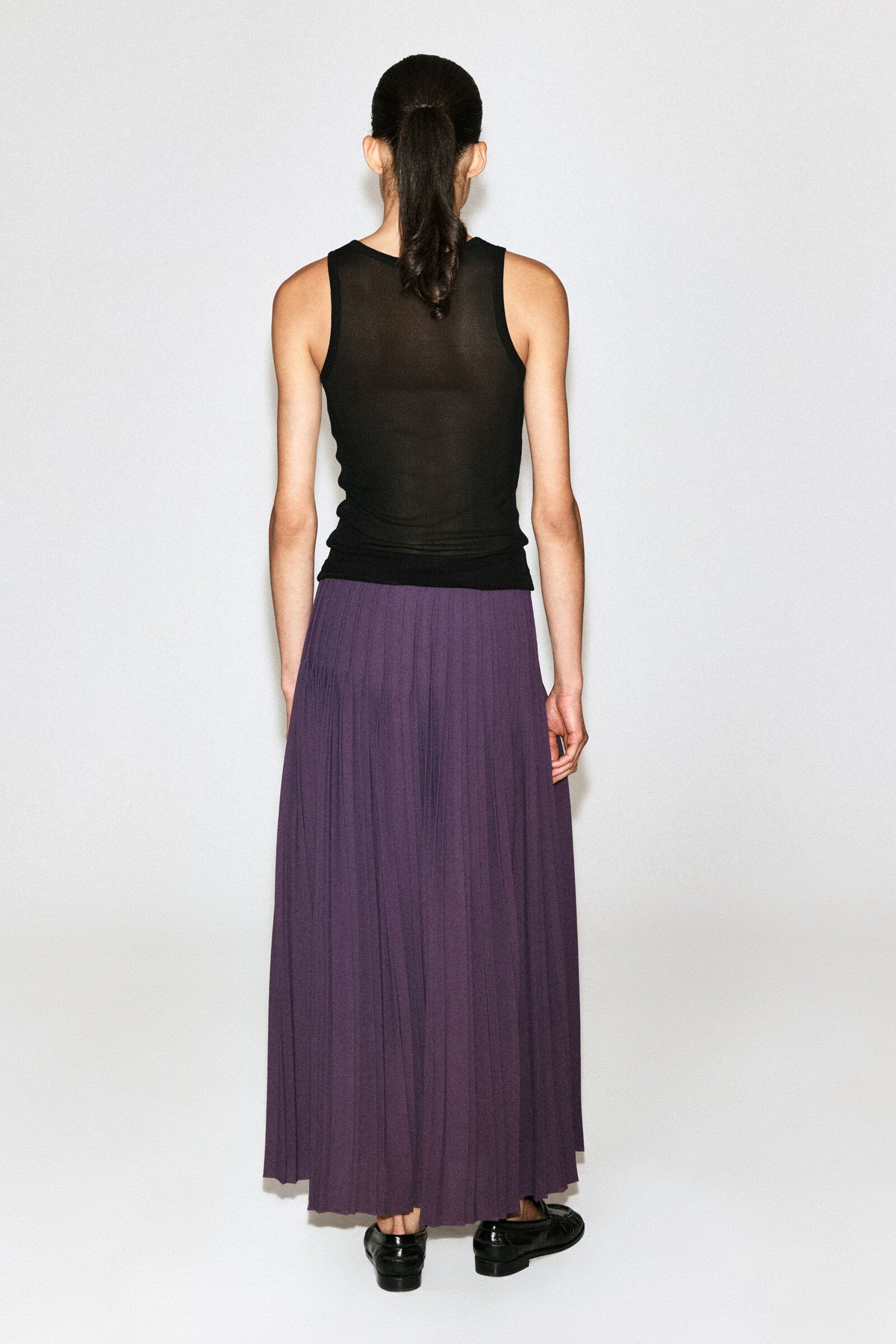 FALDA MIDI DE CREP PLISADA - MORADO