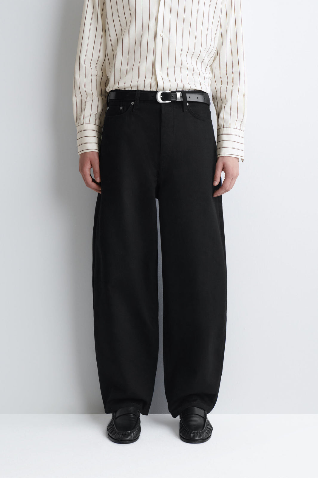 JEANS MALLOW RELAXED-FIT BARREL-LEG - NEGRO