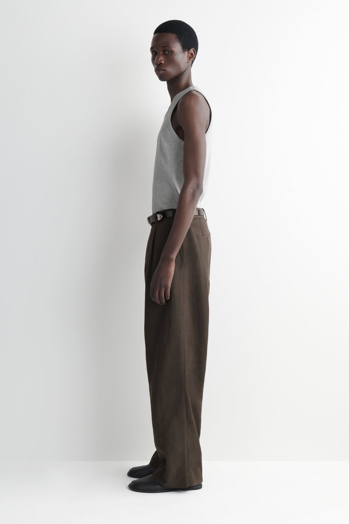 CAMISETA DE ALGODÓN AJUSTADA Y ACANALADA - GRIS JASPEADO
