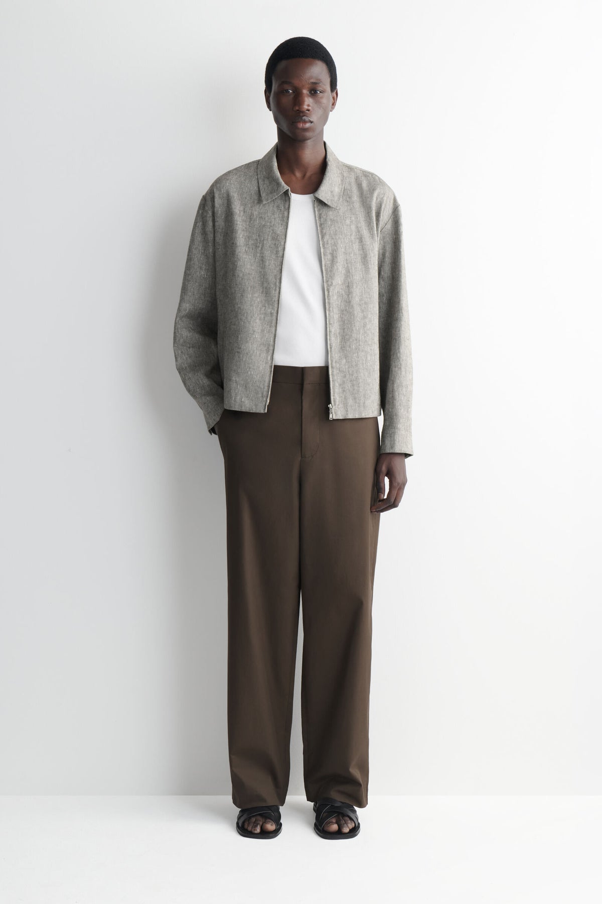 CHINOS DE ALGODÓN DE CORTE RELAJADO Y PIERNA ANCHA - MARRÓN OSCURO