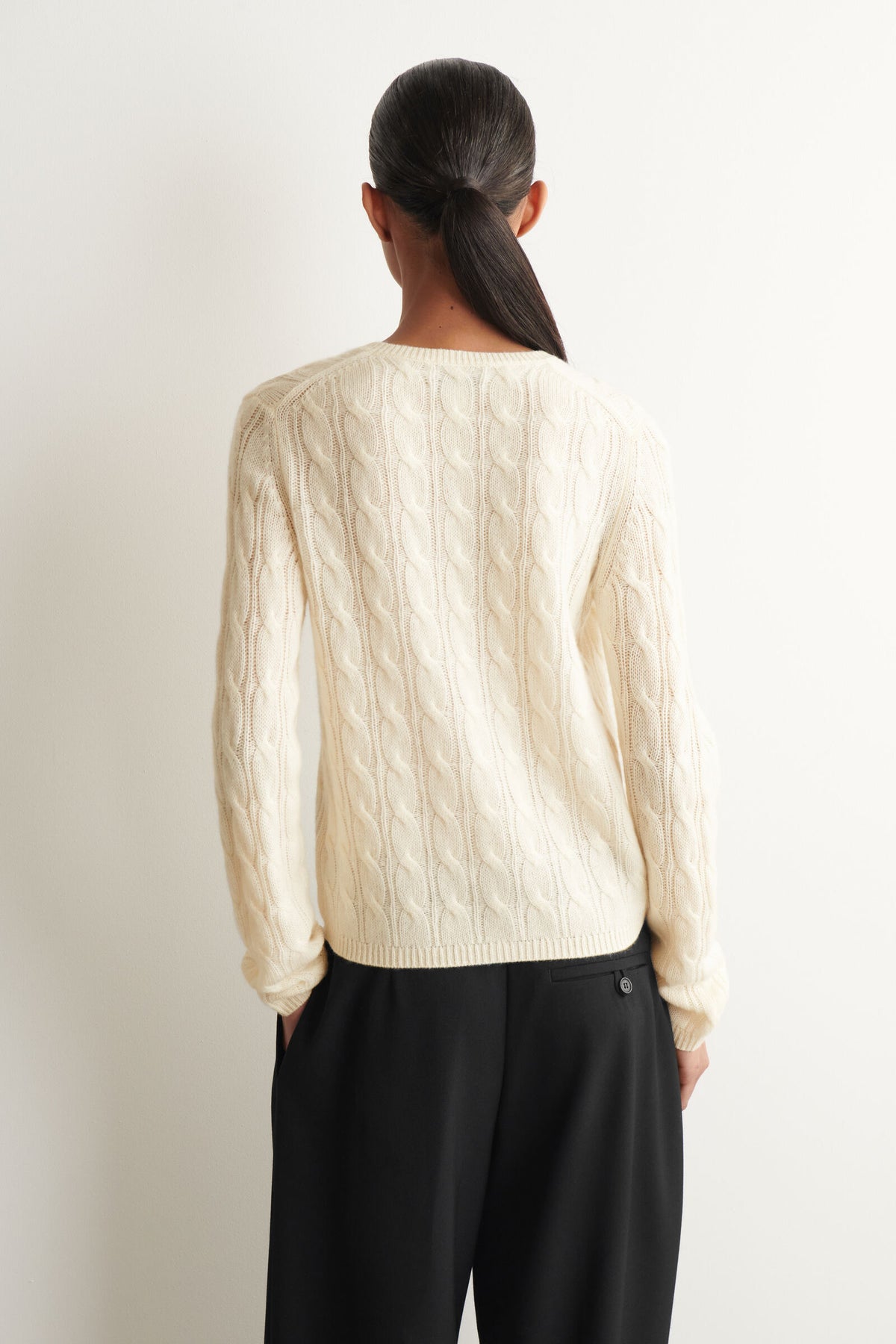 CÁRDIGAN DE CASHMERE DE PUNTO TRENZADO - MARFIL