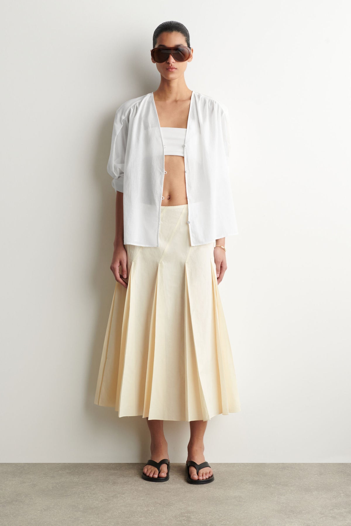 CAMISA DE ALGODÓN LIGERO CON ESCOTE EN V Y FRUNCE - BLANCO