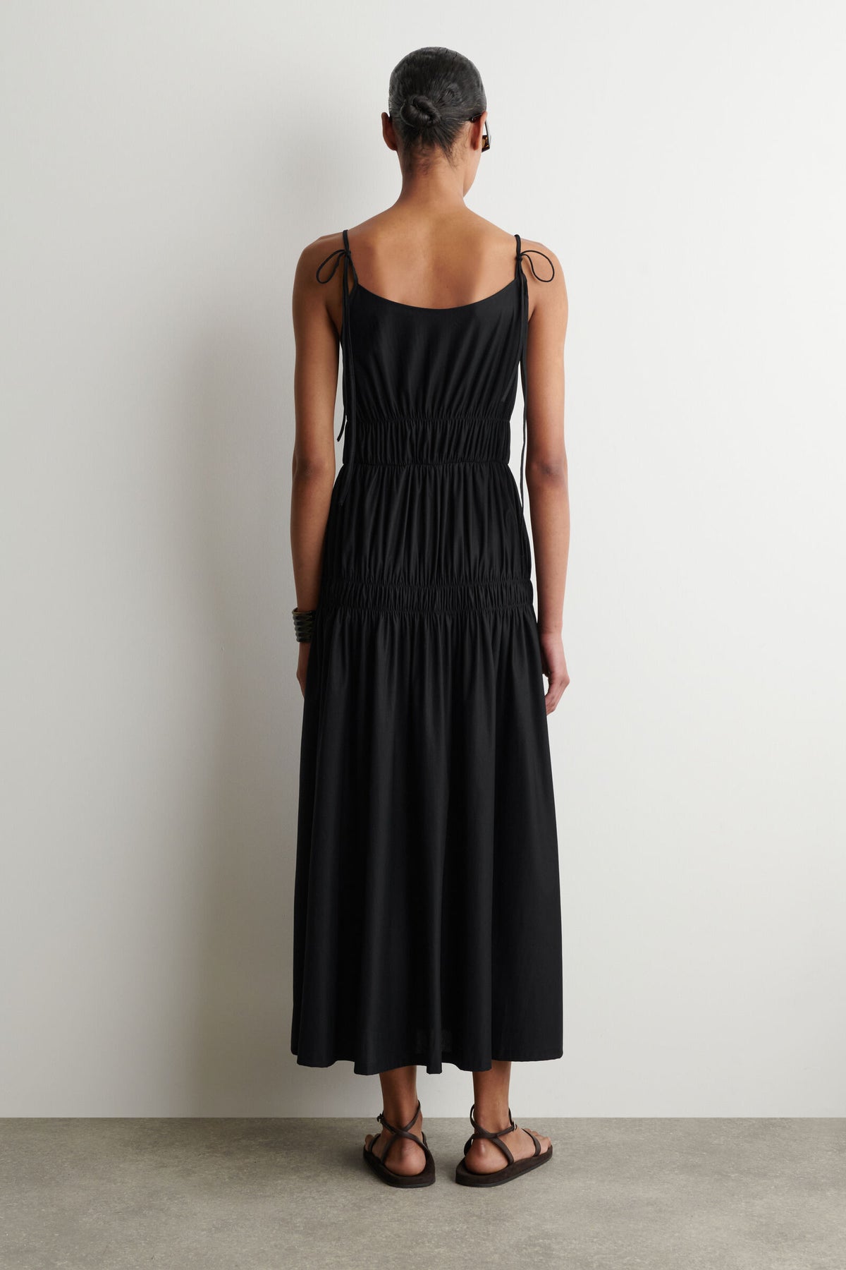 VESTIDO MIDI DE JERSEY RECOGIDO - NEGRO