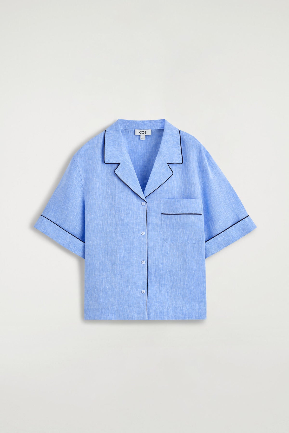 CAMISA DE LINO RESORT CON DETALLES EN CONTRASTE - AZUL MEZCLADO | DescriptiveStillLife