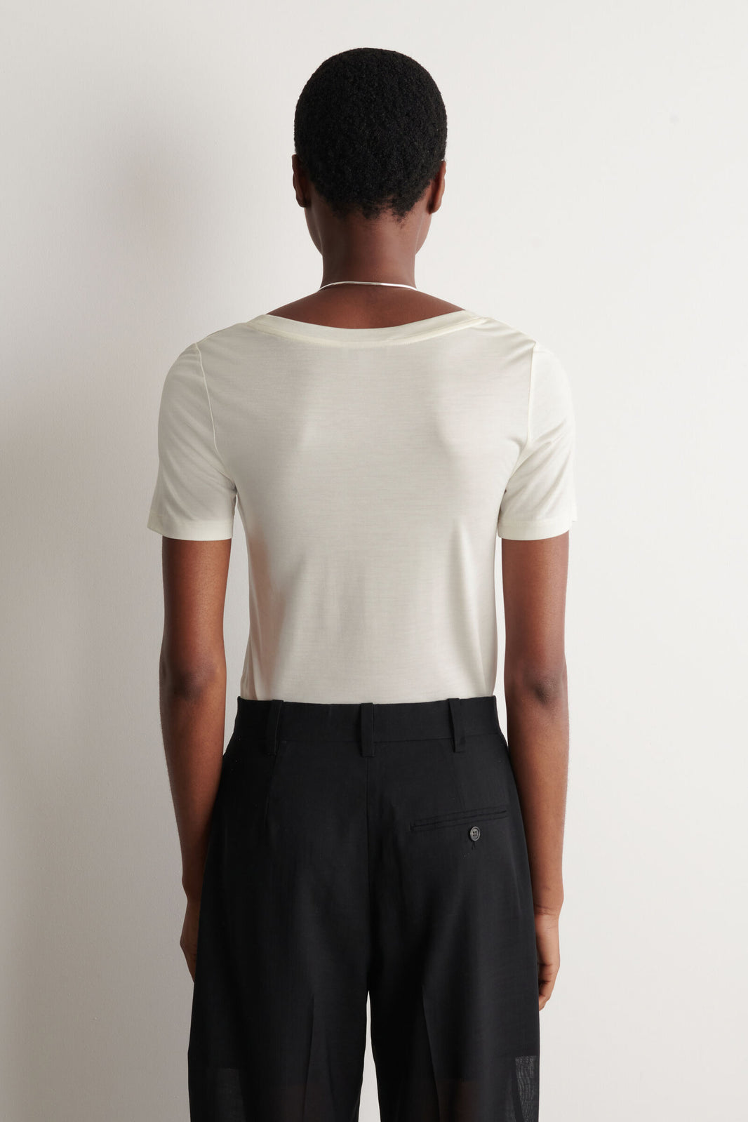 CAMISETA DE SEDA AJUSTADA - MARFIL