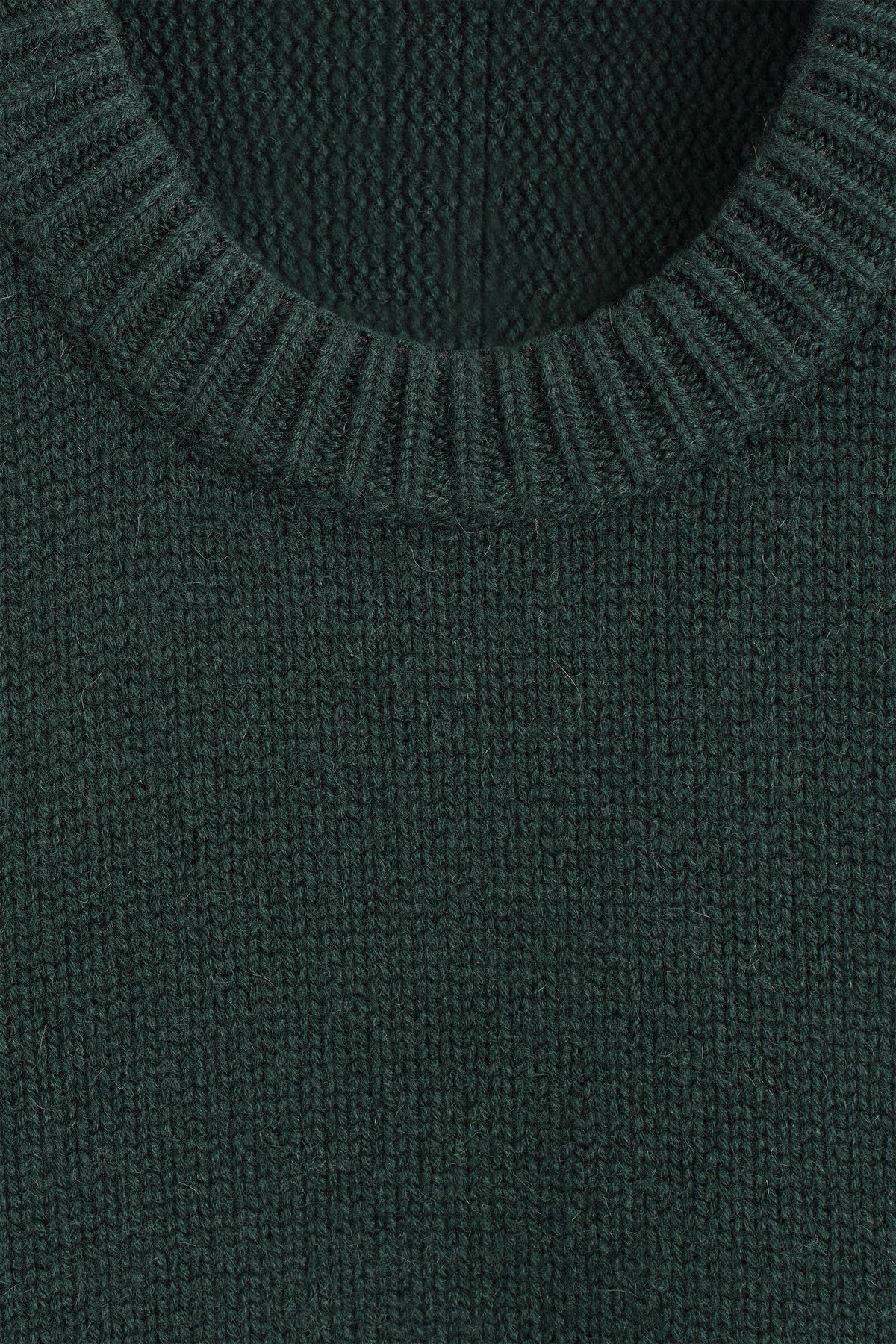 SWEATER DE CASHMERE DE CUELLO REDONDEADO - VERDE OSCURO