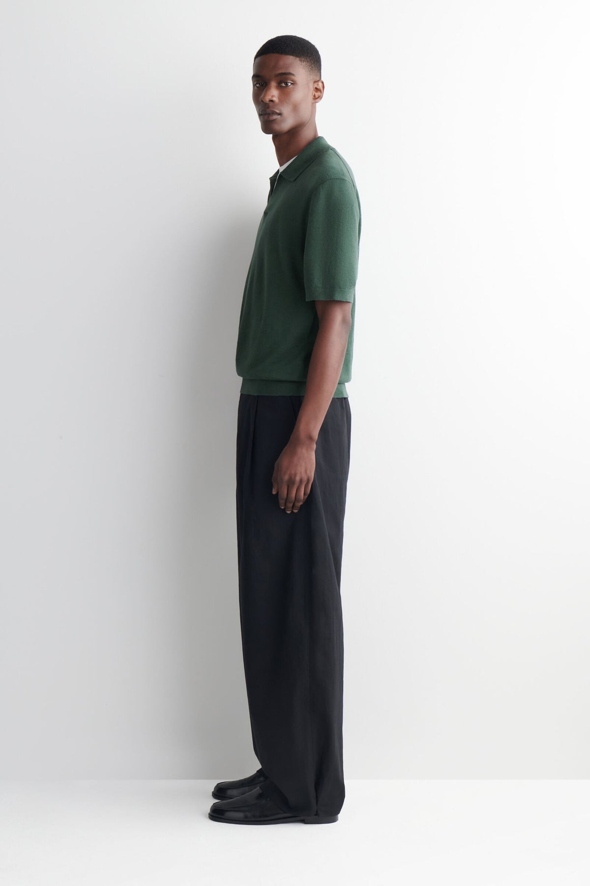 POLO DE LINO TEJIDO - VERDE OSCURO