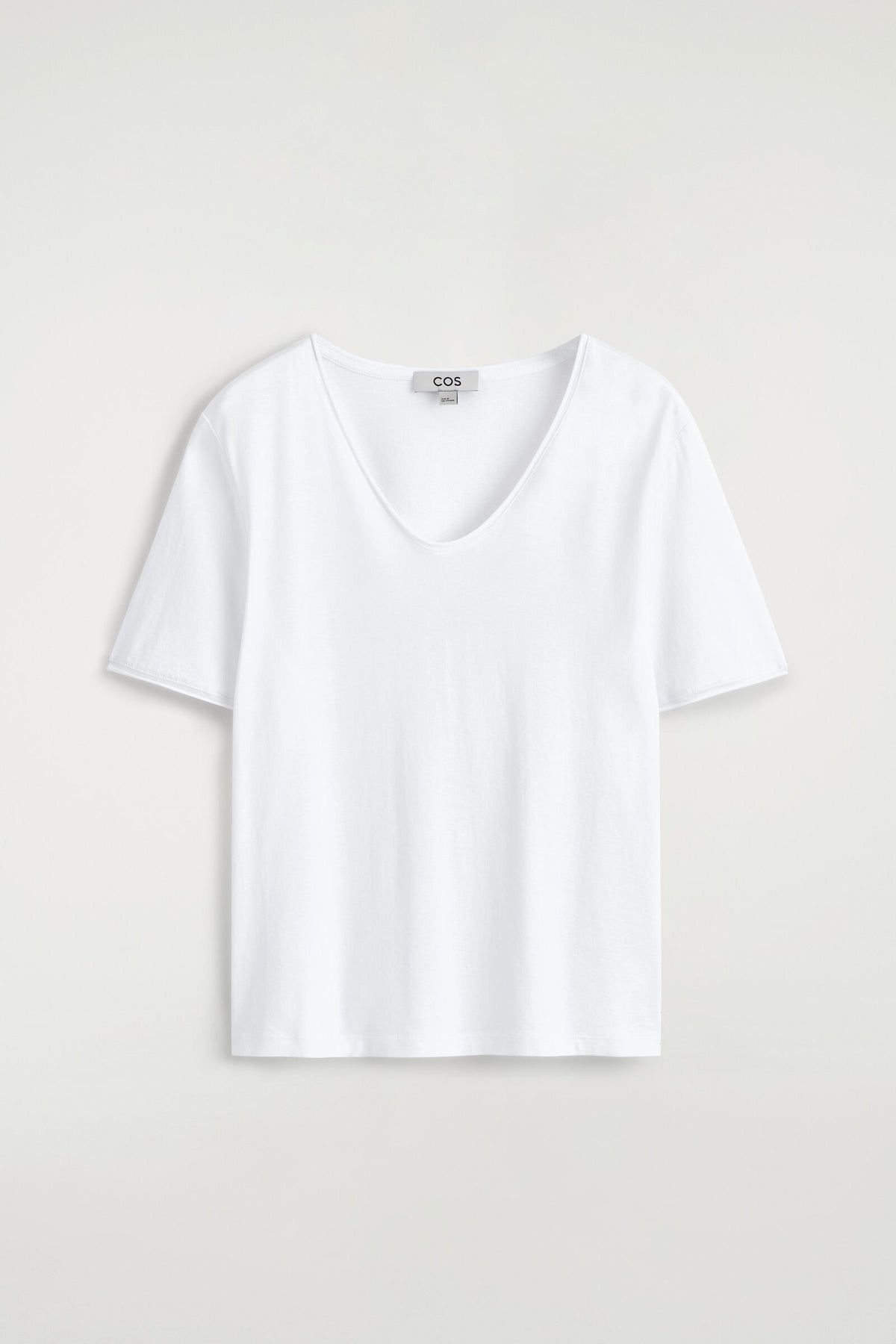 CAMISETA DE ALGODÓN LIGERO CON CUELLO U - BLANCO | DescriptiveStillLife