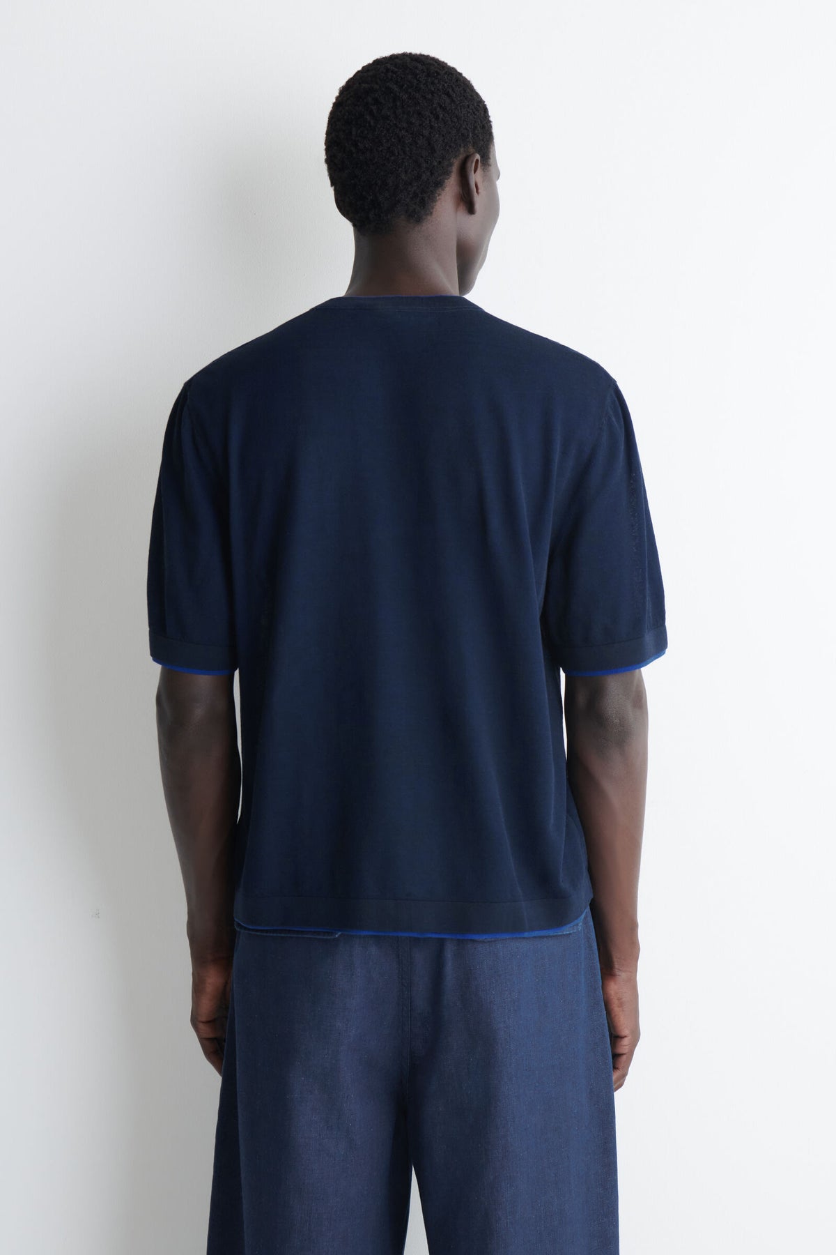 CAMISETA DE ALGODÓN TEJIDA EN CAPAS - AZUL MARINO / AZUL COBALTO