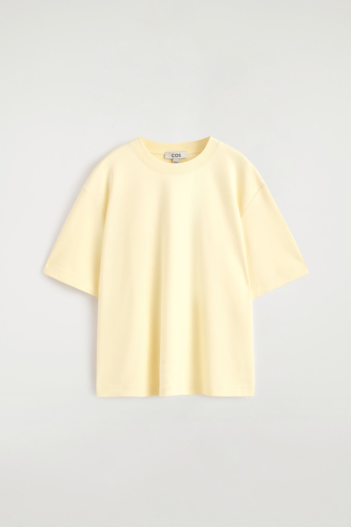 CAMISETA OVERSIZED - AMARILLO MANTEQUILLA | DescriptiveStillLife