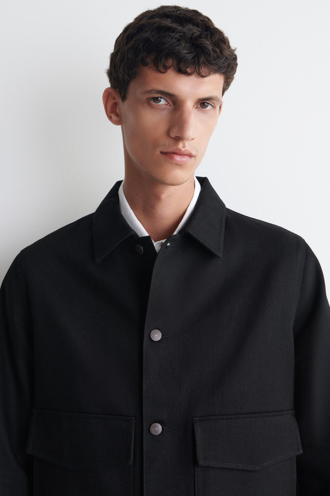 CHAQUETA DE MEZCLILLA RAW SELVEDGE - NEGRO | Lookbook