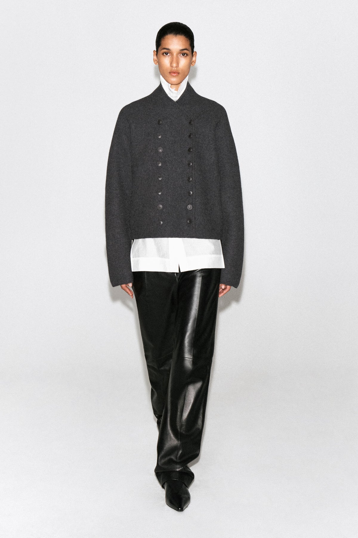 SACO DE UNIFORME DE LANA FIELTRADA - CARBÓN