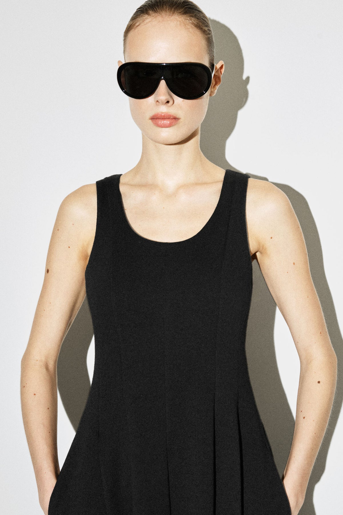 VESTIDO MIDI DE ALGODÓN ESCULPIDO - NEGRO - StillMedia/Lookbook