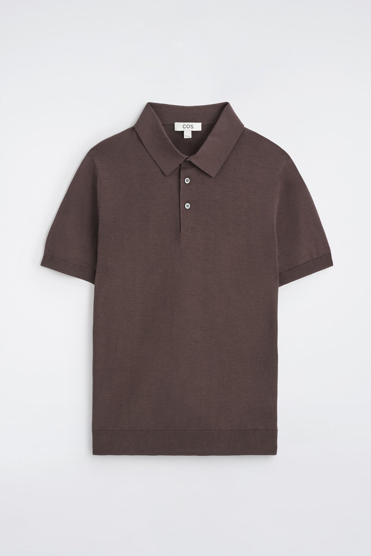 POLO DE SEDA TEJIDO SLIM - MARRÓN | DescriptiveStillLife