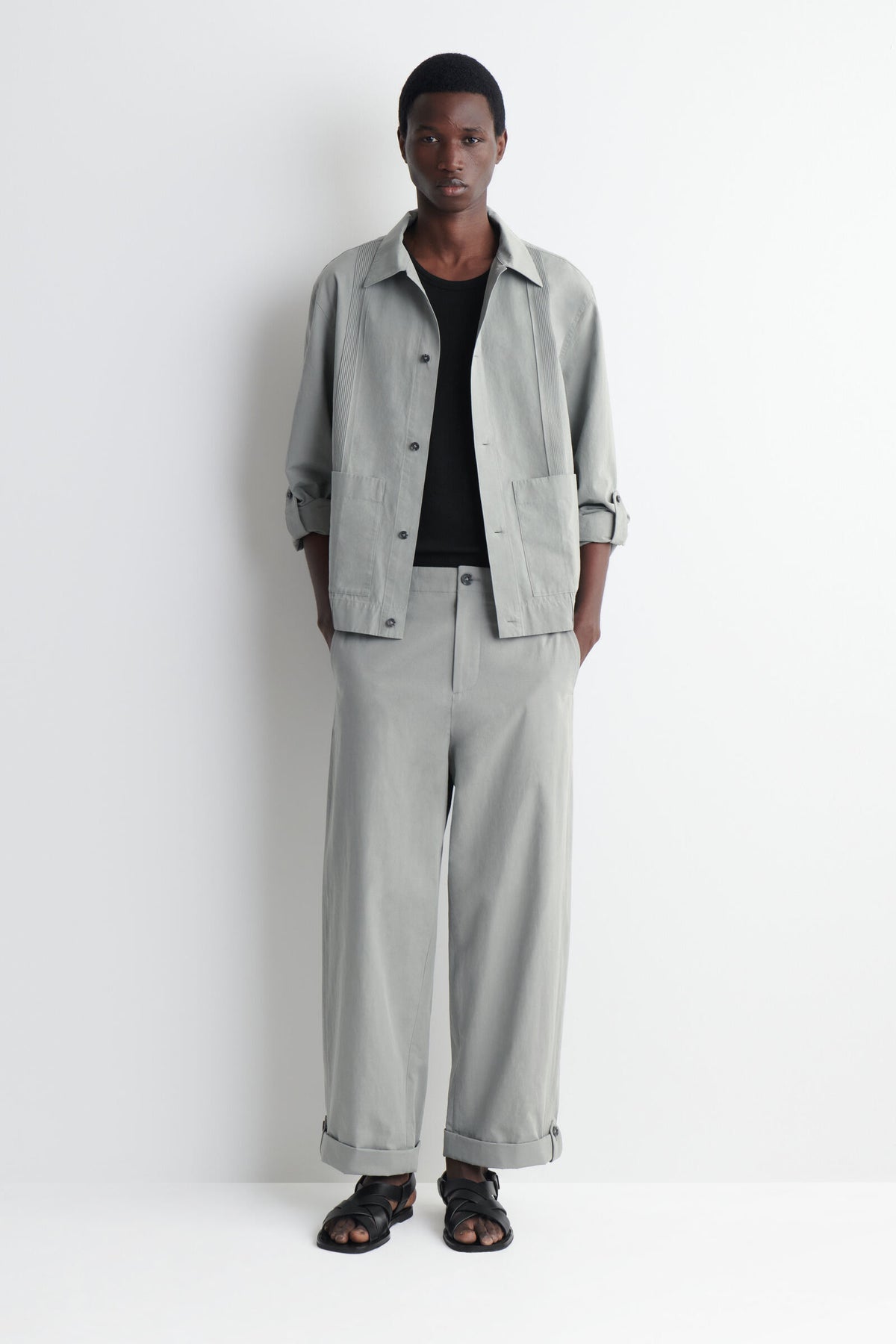 PANTALONES RELAXED-FIT DE PIERNA RECTA CON DOBLADILLO - GRIS