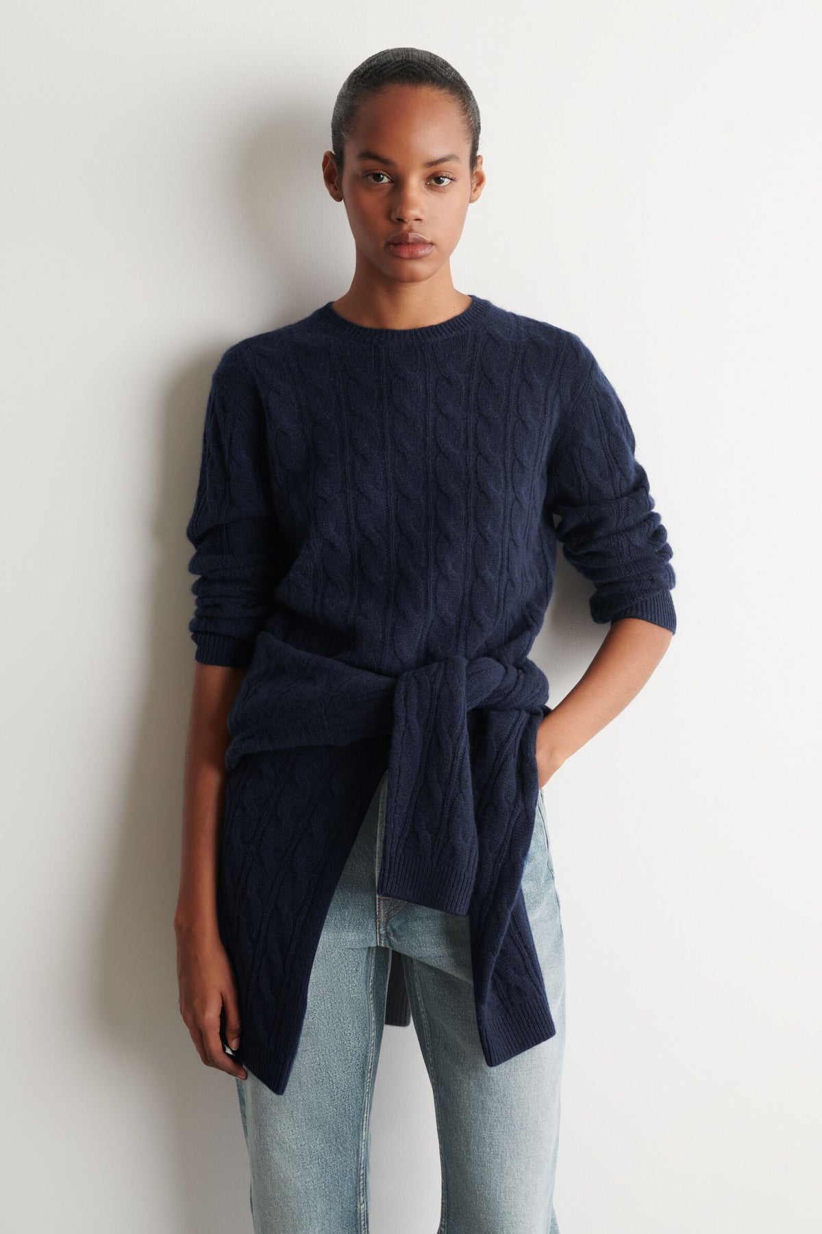 SUÉTER DE CASHMERE TEJIDO DE TRENZA - AZUL MARINO