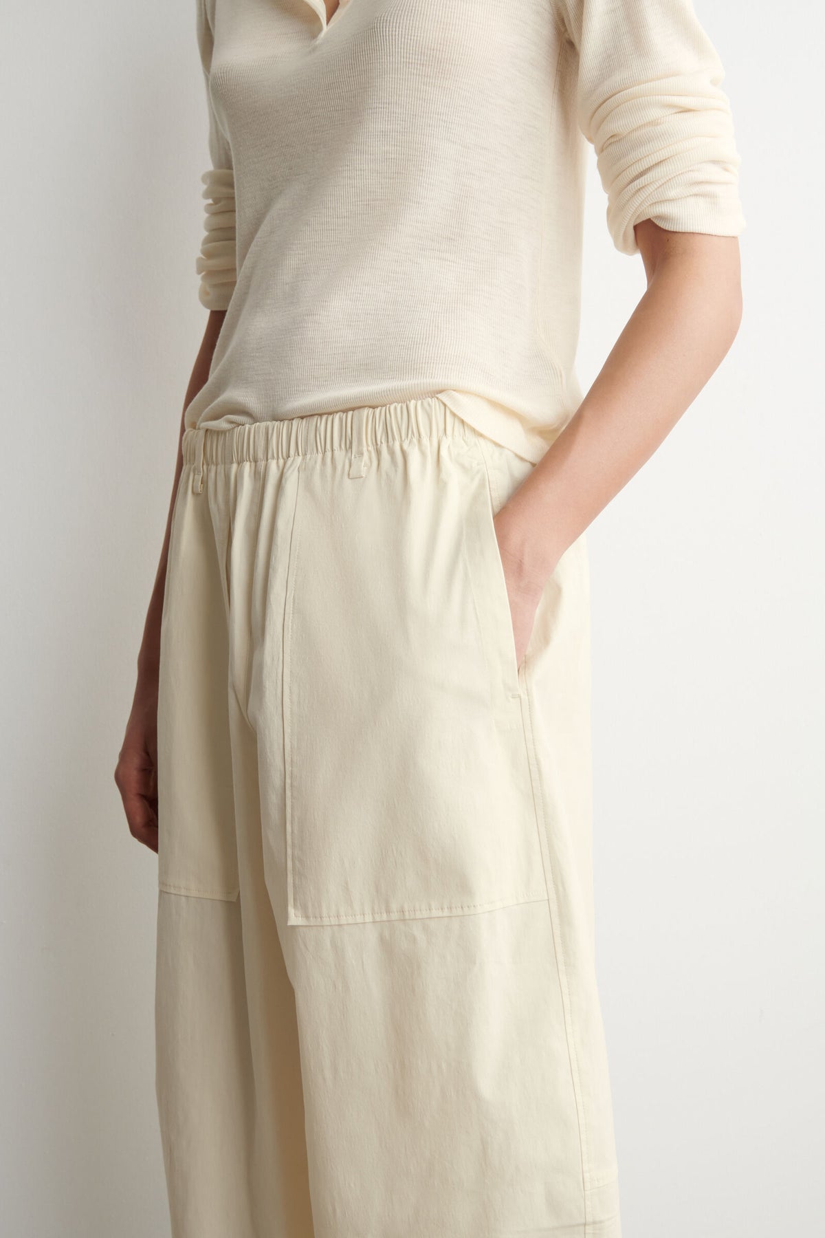 PANTALONES DE ALGODÓN DE CORTE RECTO - CREMA